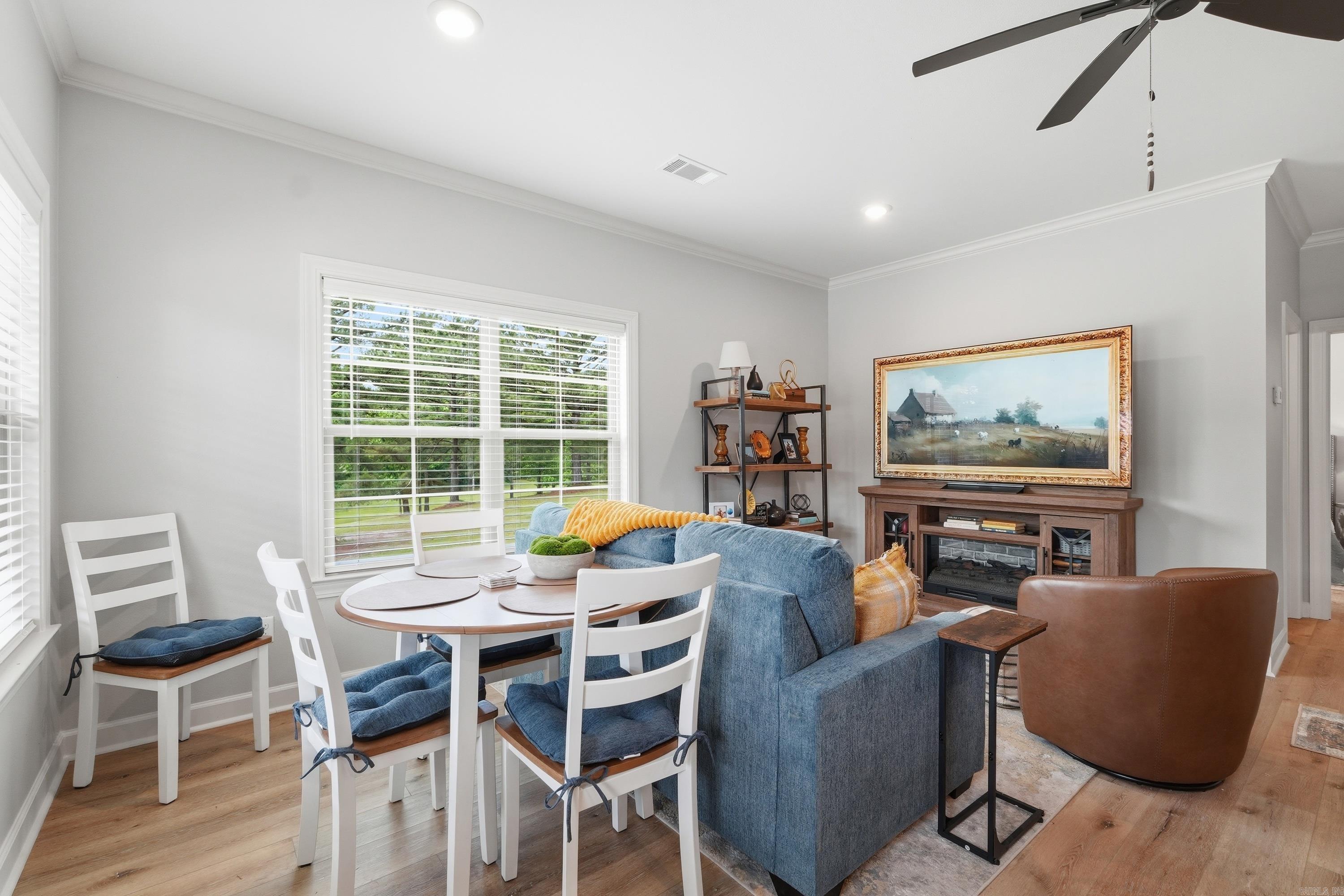 PLEASANT LAKE ESTATES - Residential