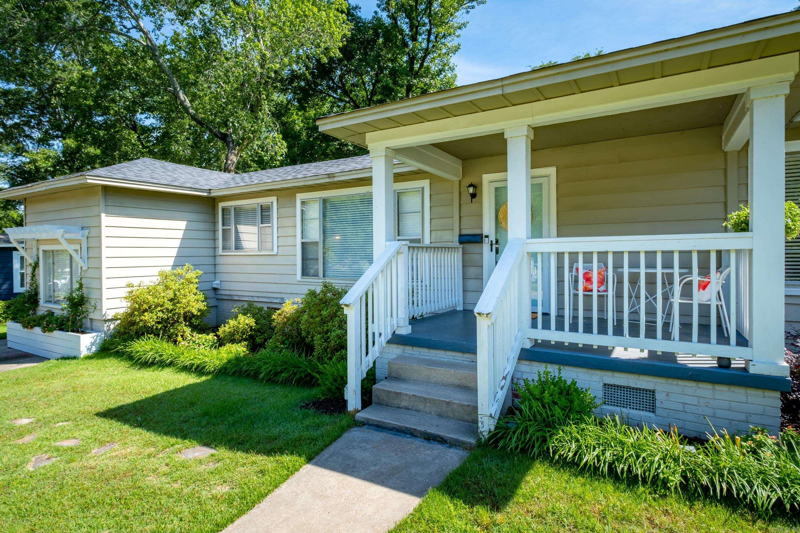 KINGWOOD PLACE - Residential