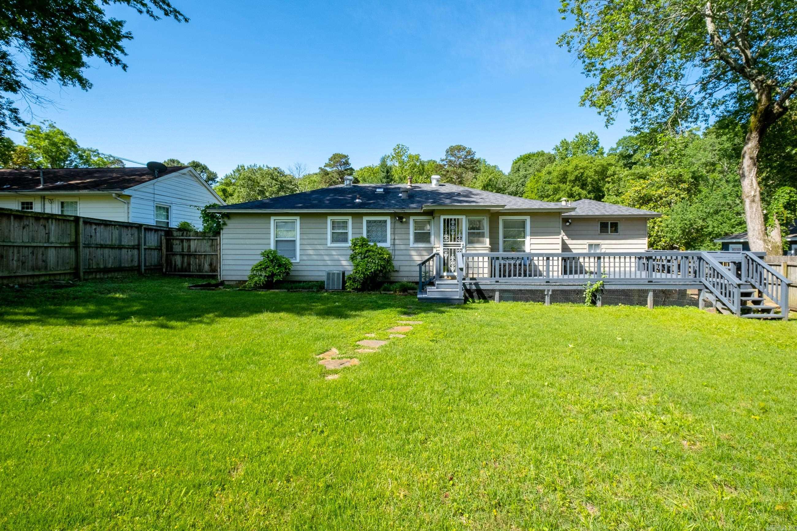 KINGWOOD PLACE - Residential