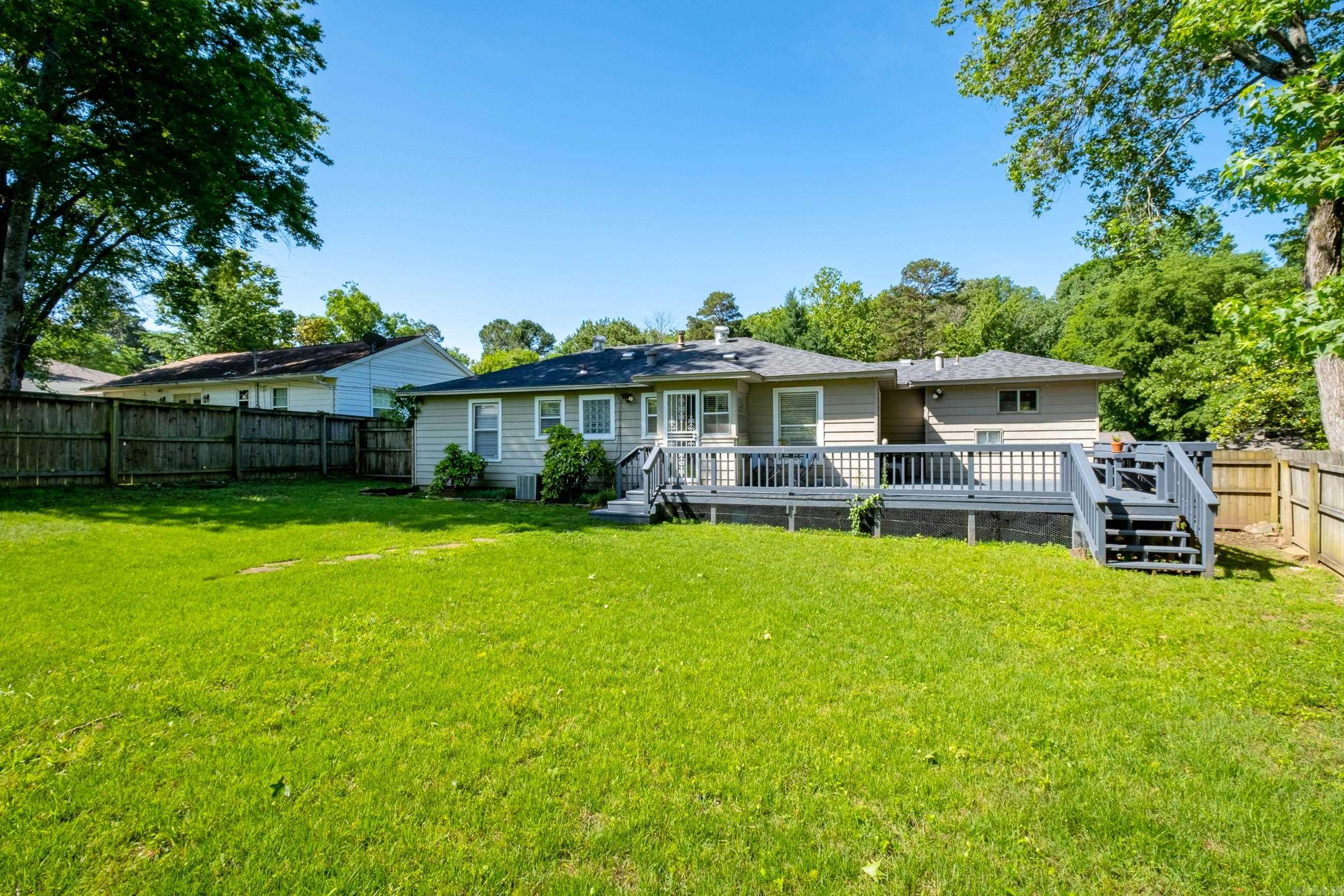 KINGWOOD PLACE - Residential