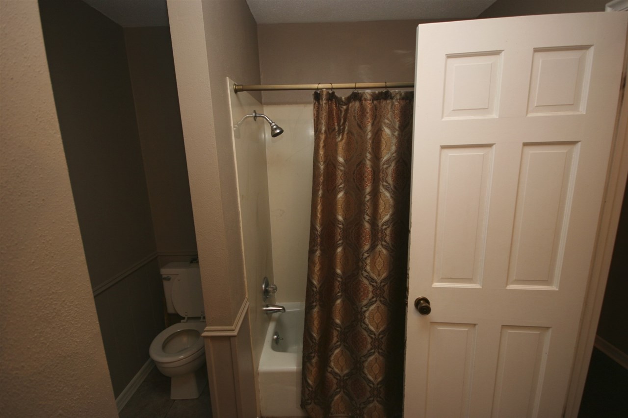 FOXWOOD J - Residential