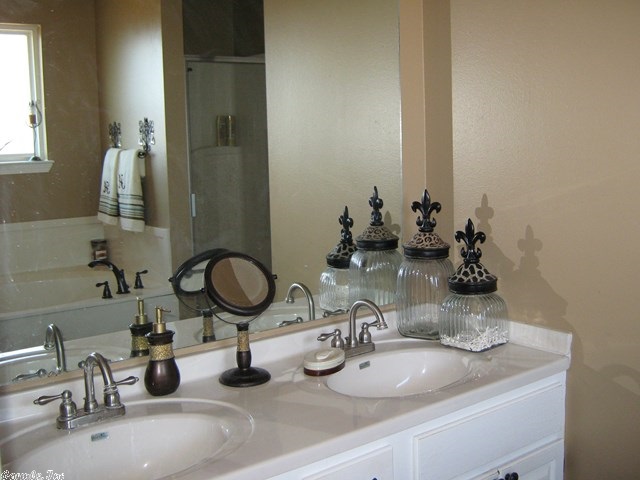 Quail Hollow - Residential