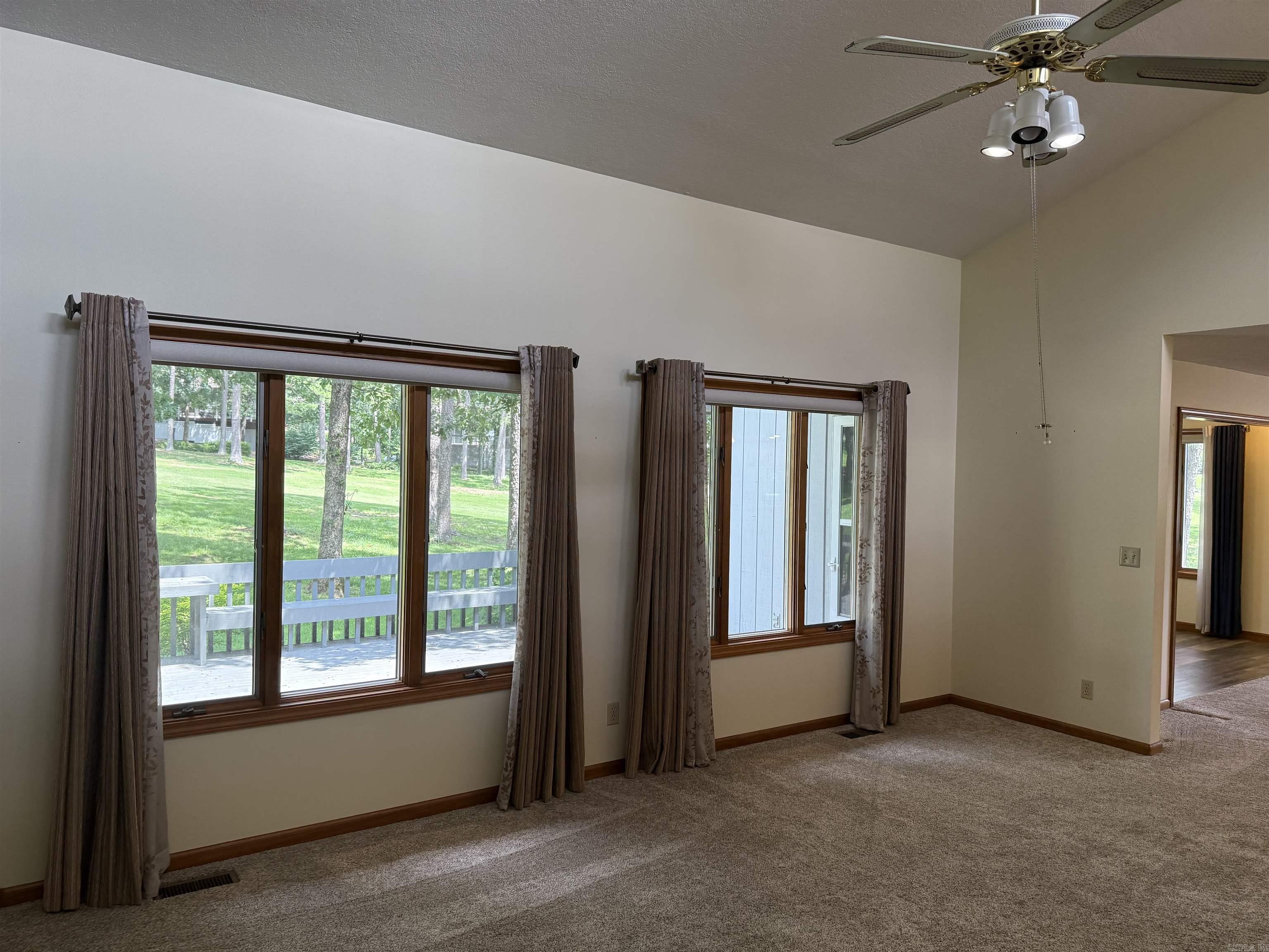 INDIAN HILLS - Residential