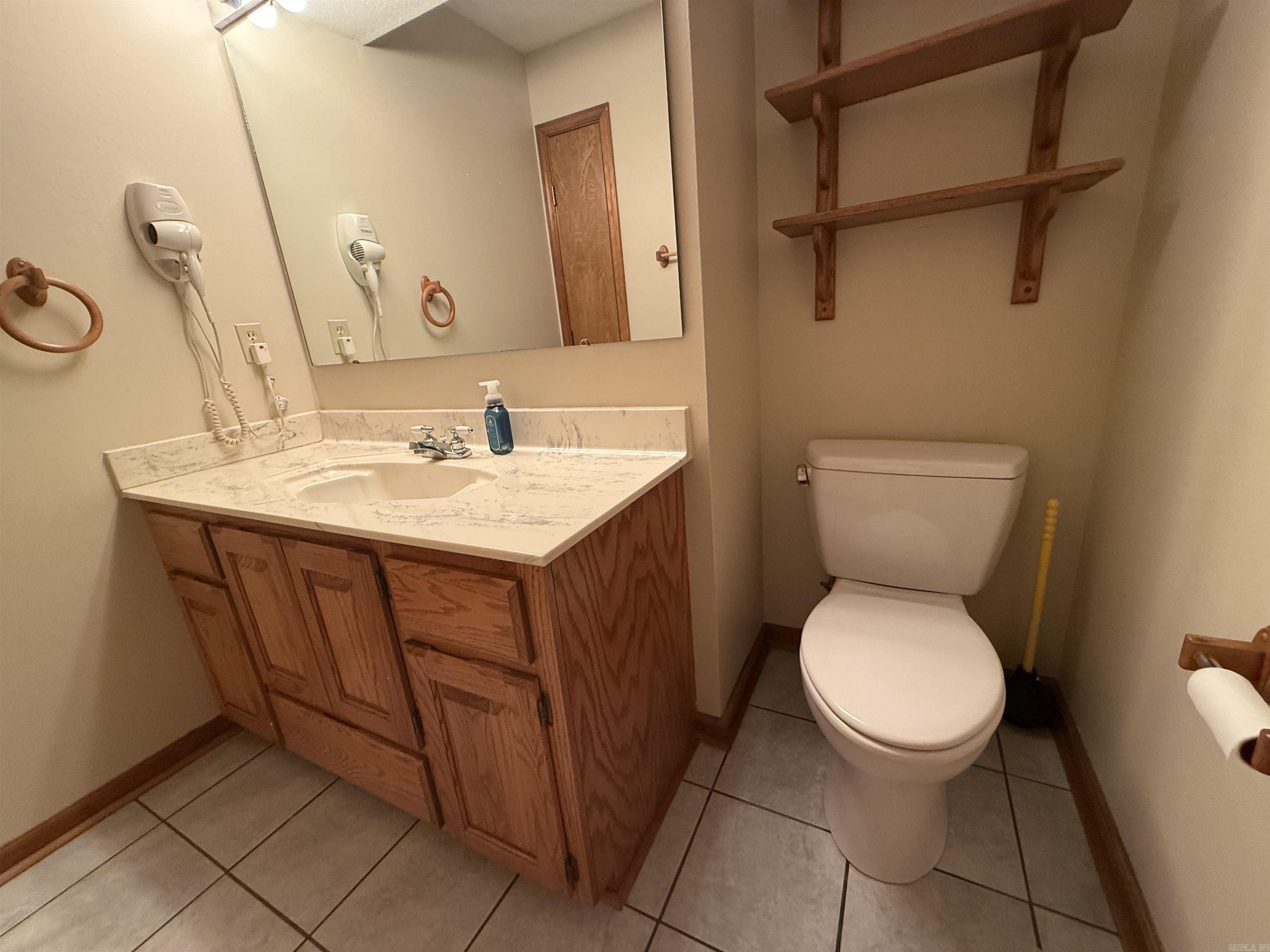 INDIAN HILLS - Residential