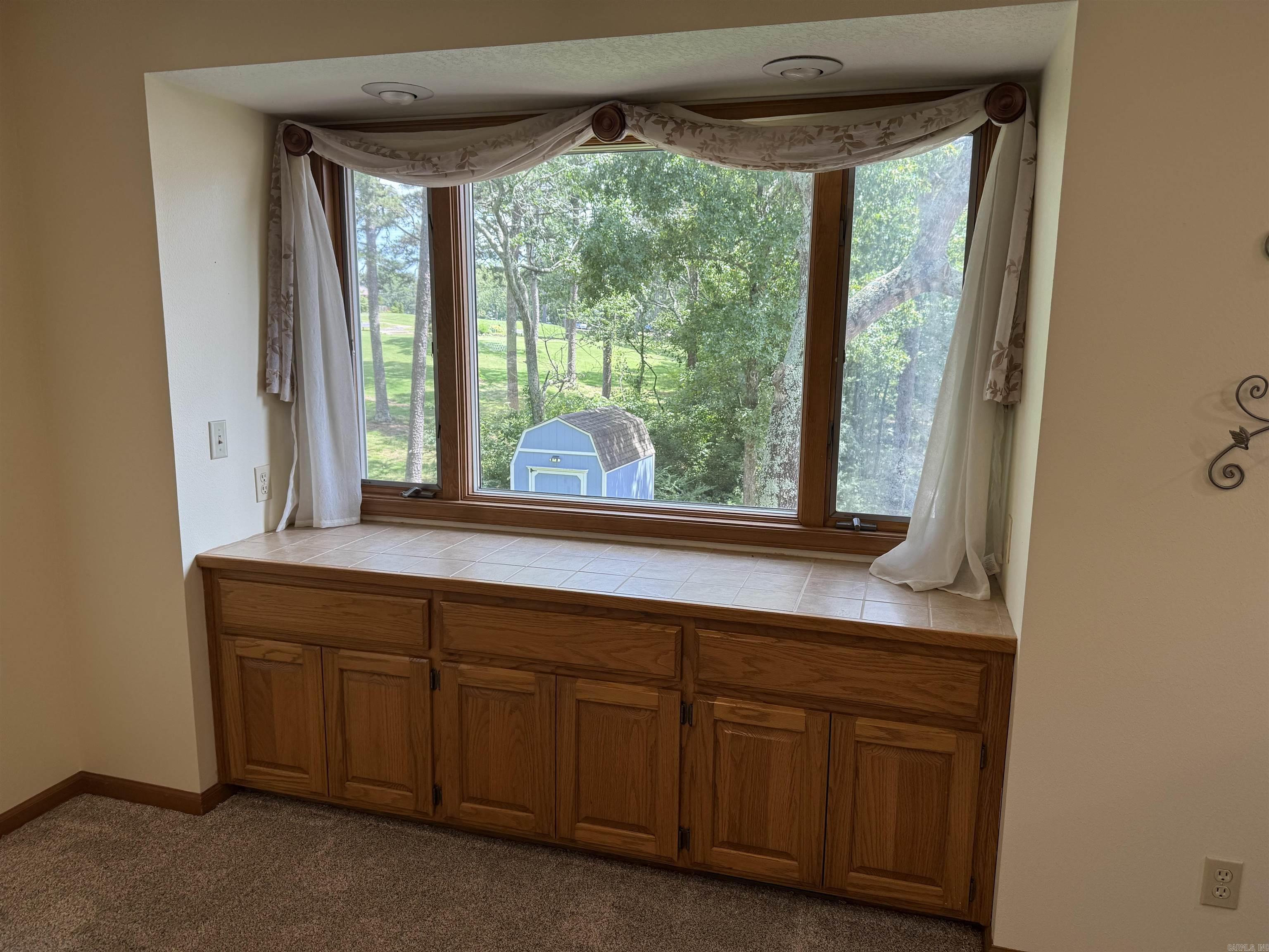 INDIAN HILLS - Residential