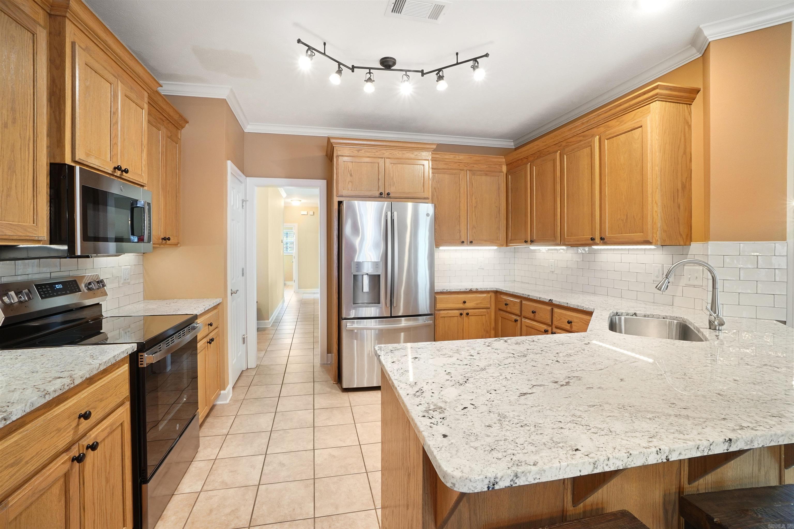 SOUTH WIND - Residential