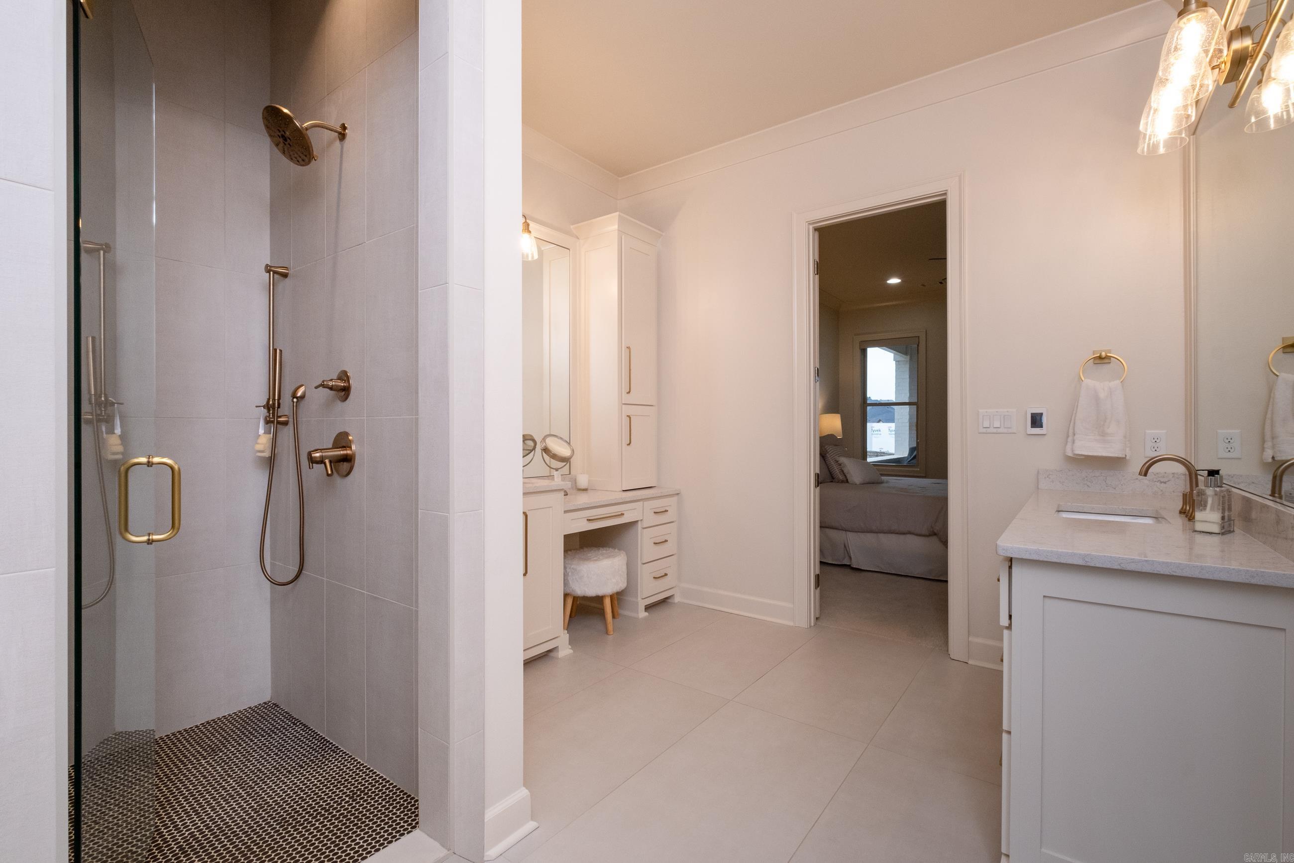 CHENAL VALLEY "FALSTONE COURT" - Residential