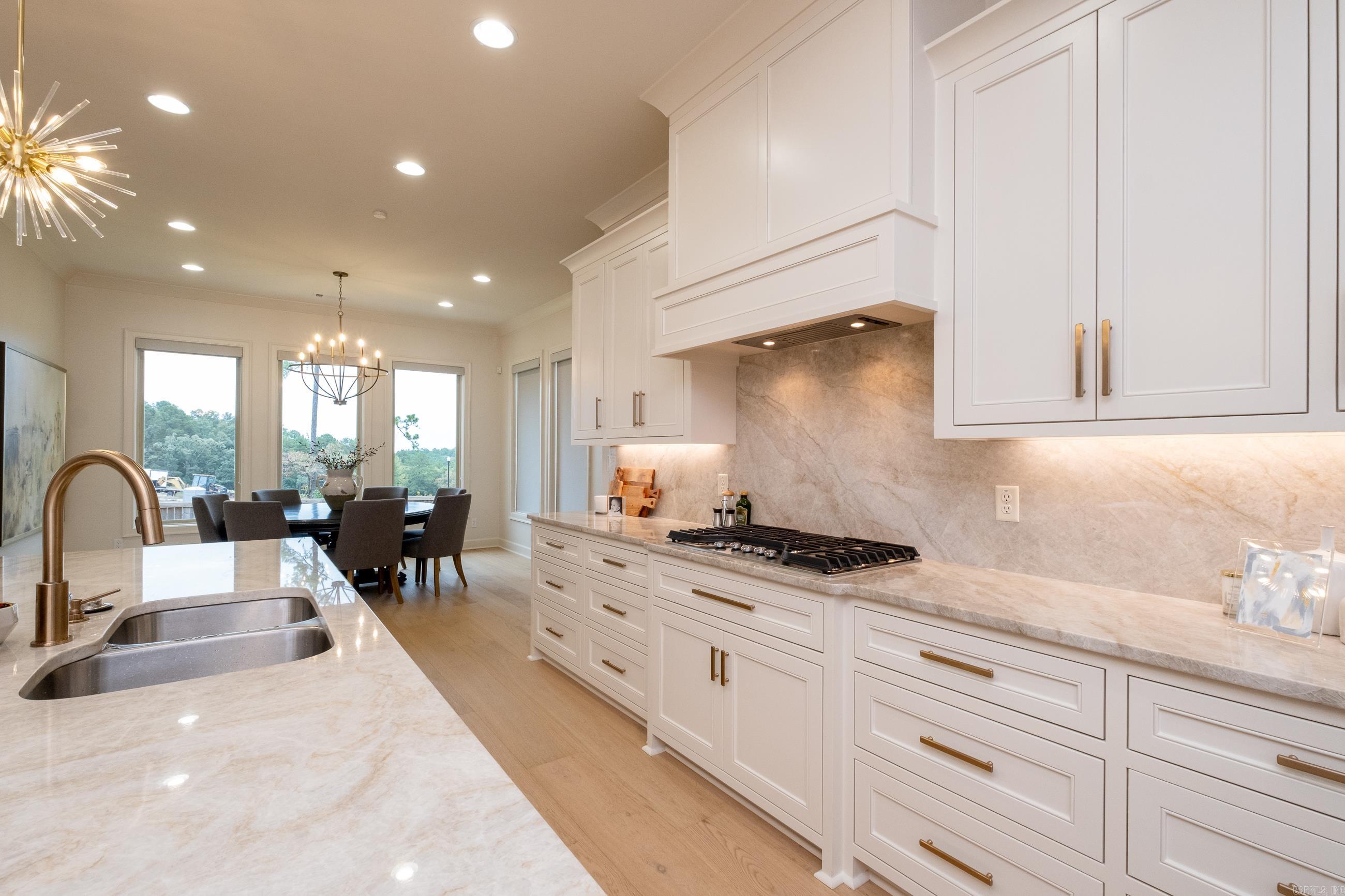 CHENAL VALLEY "FALSTONE COURT" - Residential