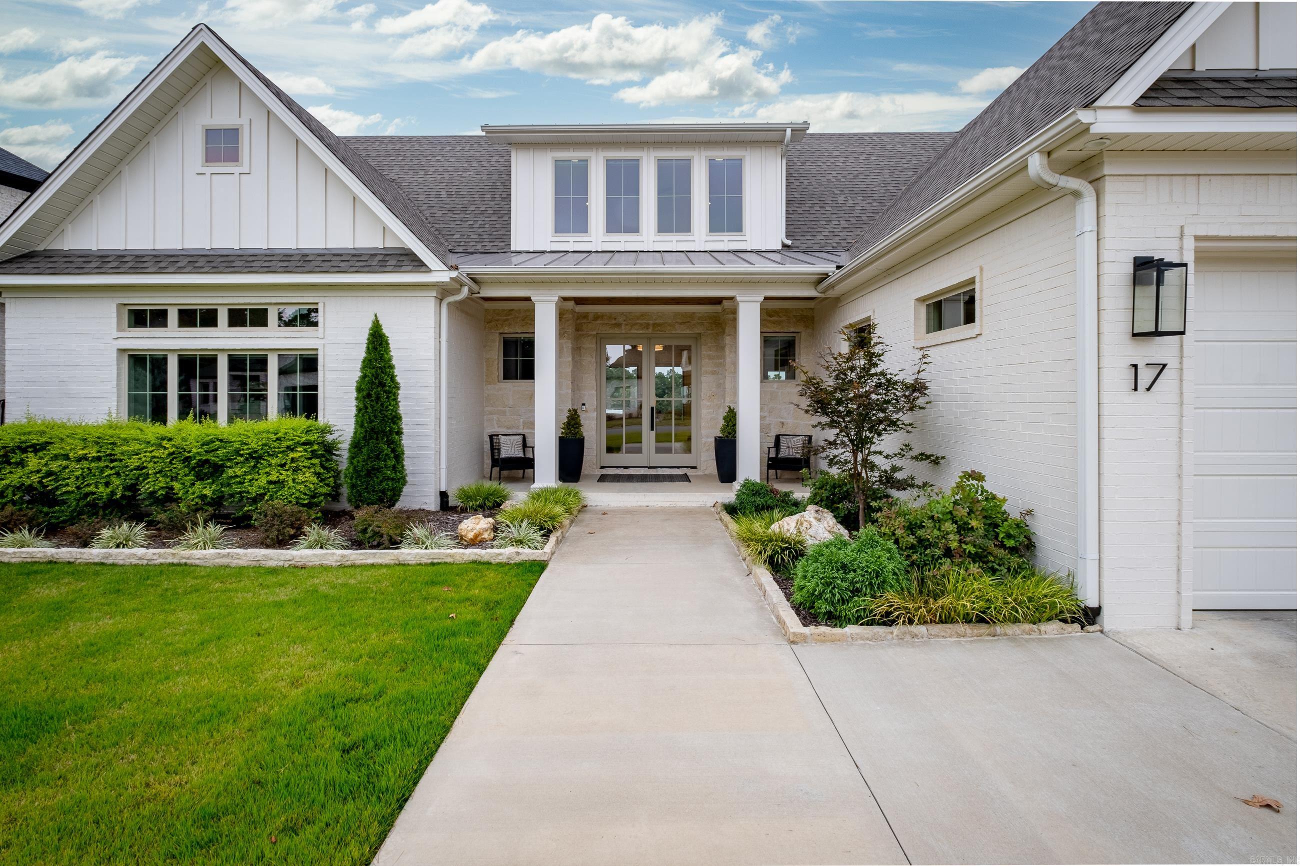 CHENAL VALLEY "FALSTONE COURT" - Residential