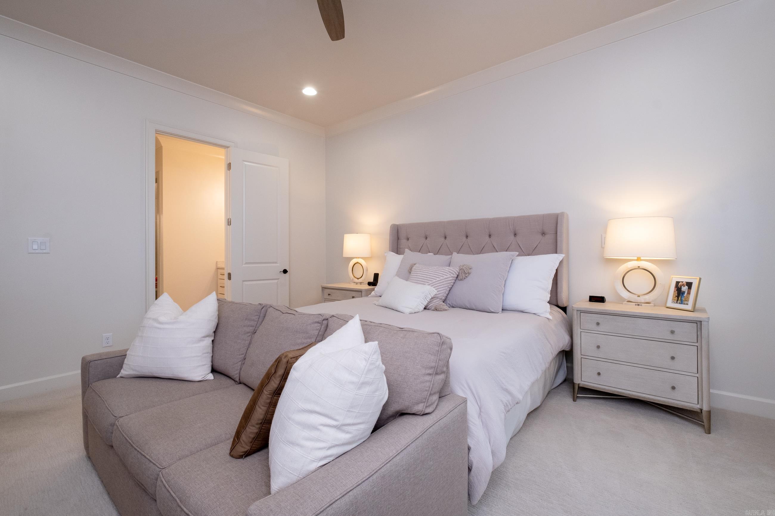 CHENAL VALLEY "FALSTONE COURT" - Residential