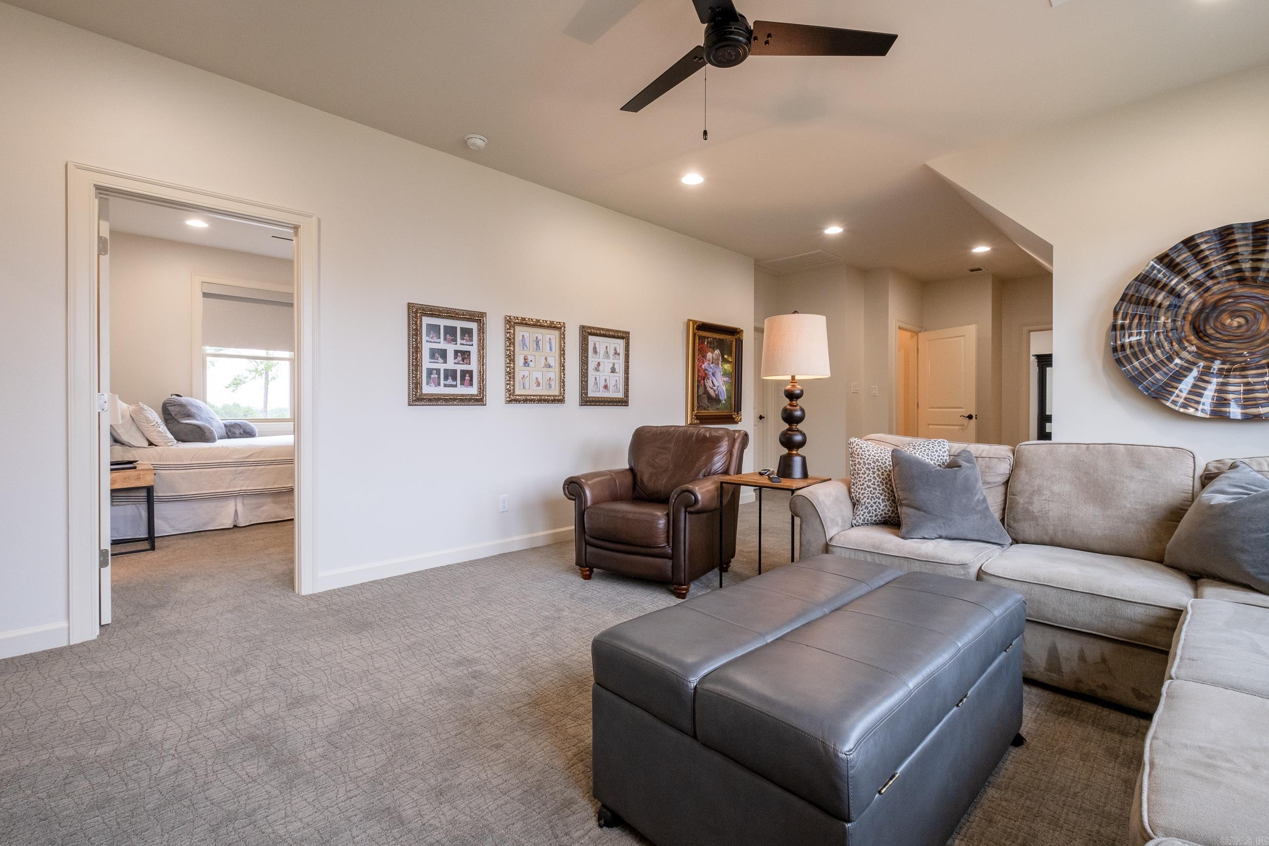 CHENAL VALLEY "FALSTONE COURT" - Residential