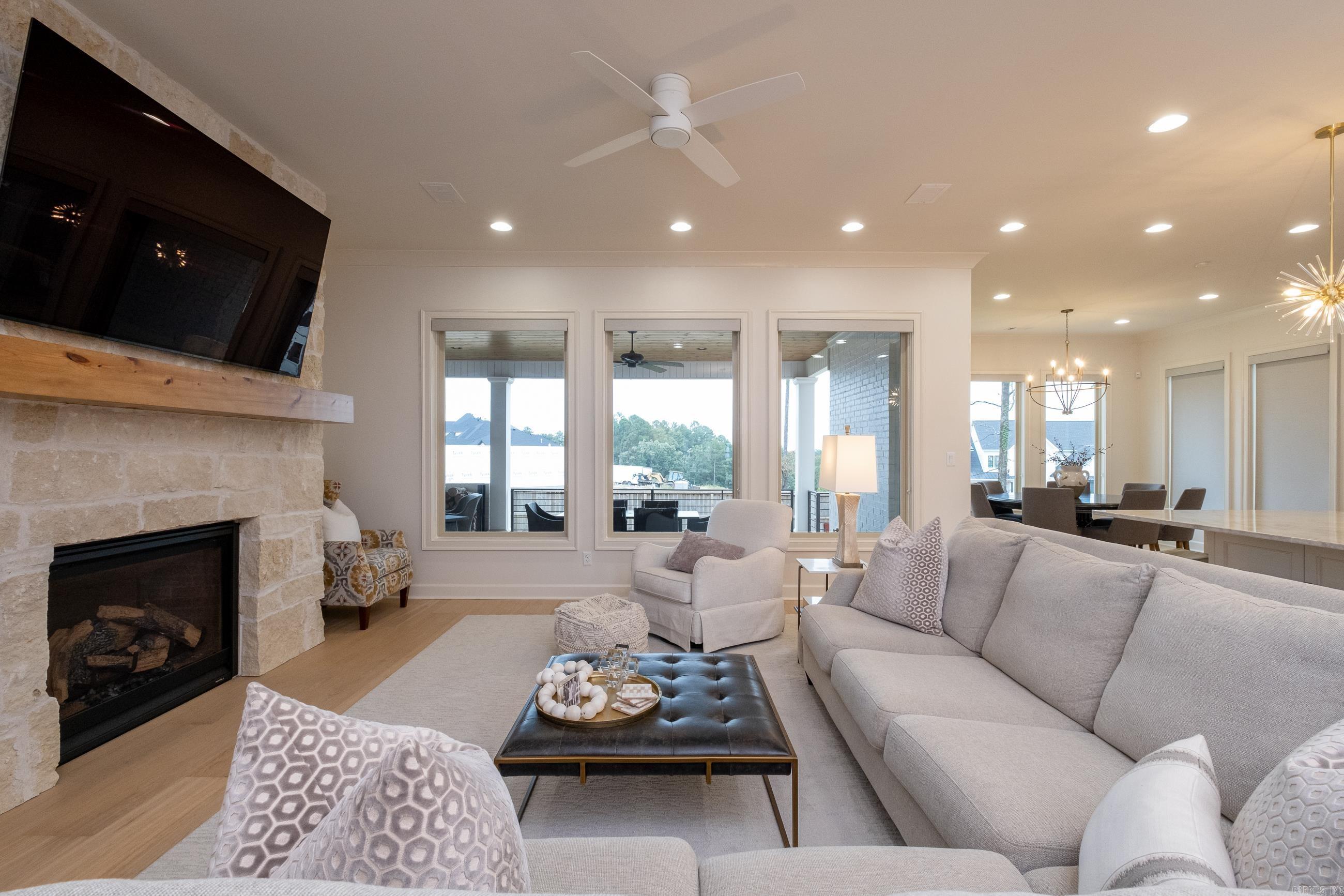 CHENAL VALLEY "FALSTONE COURT" - Residential