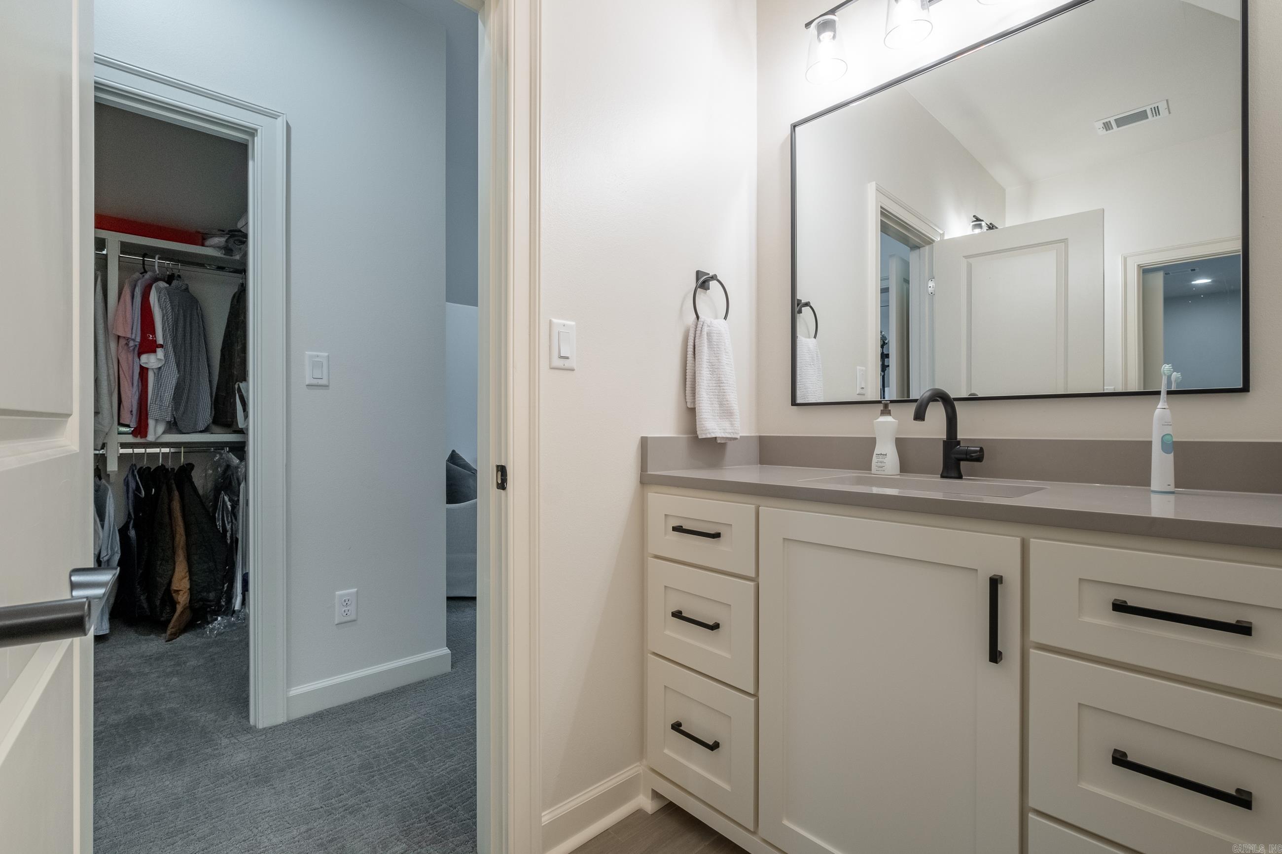 CHENAL VALLEY "FALSTONE COURT" - Residential