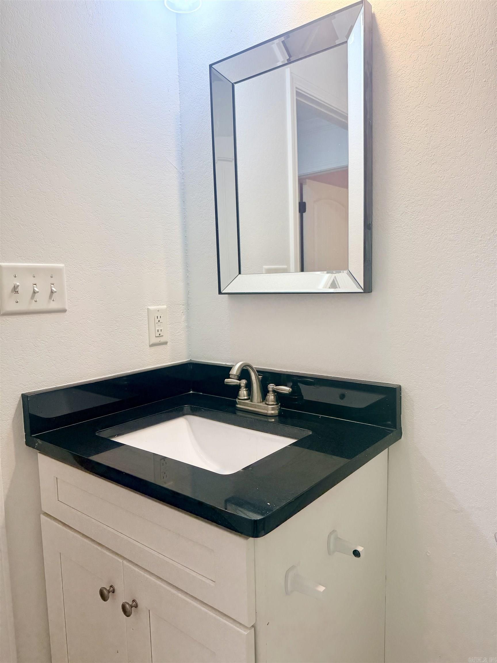 Lake Sail-EM III - Residential