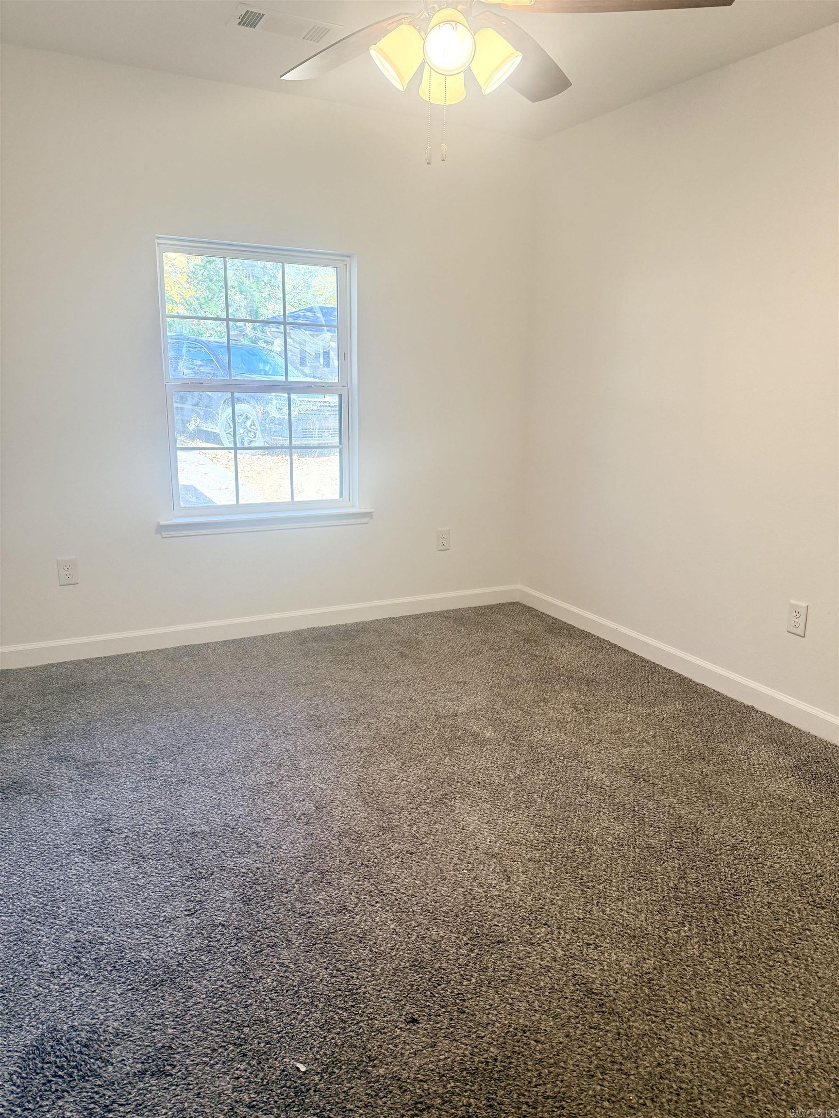 Lake Sail-EM III - Residential