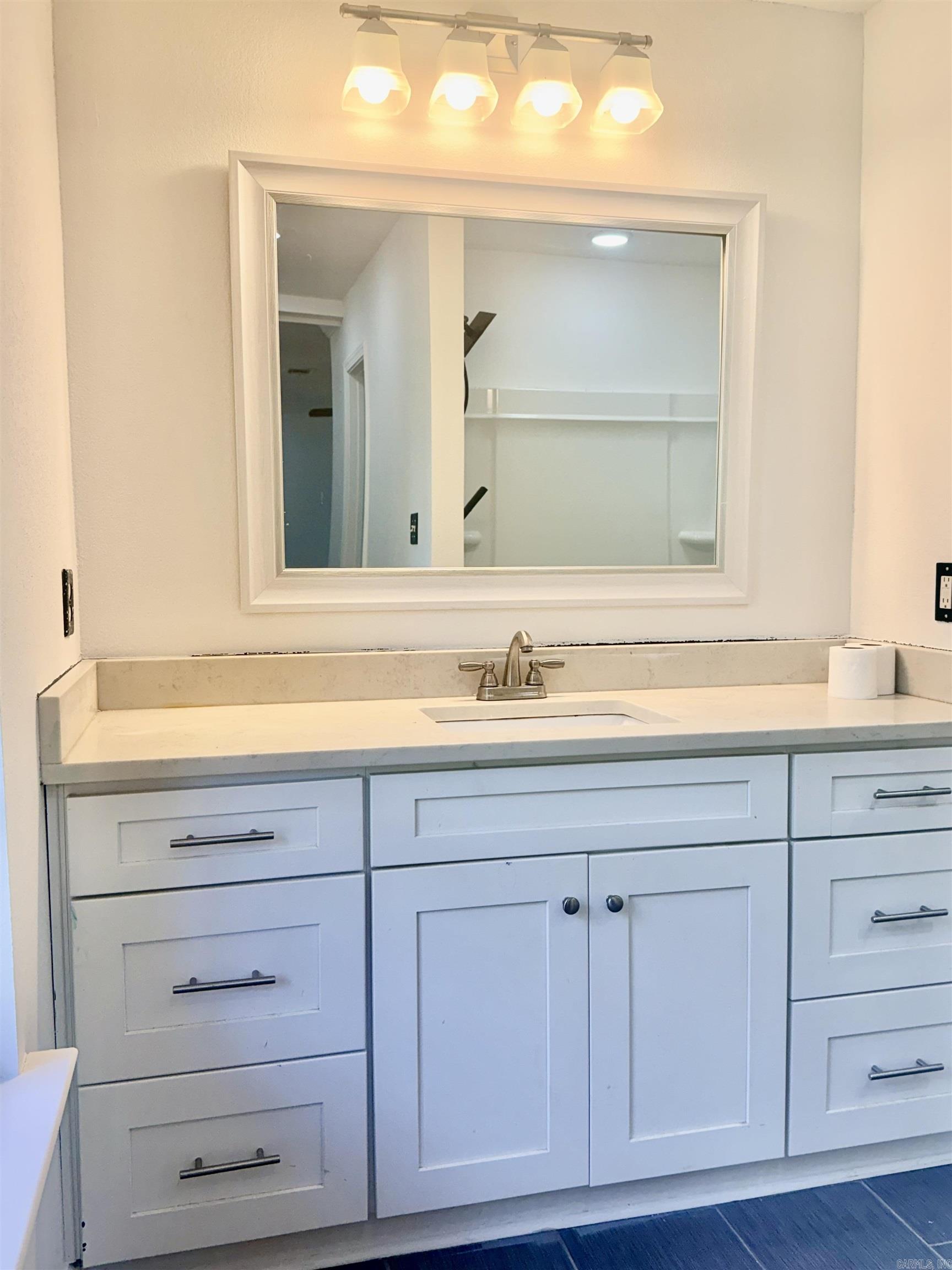 Lake Sail-EM III - Residential