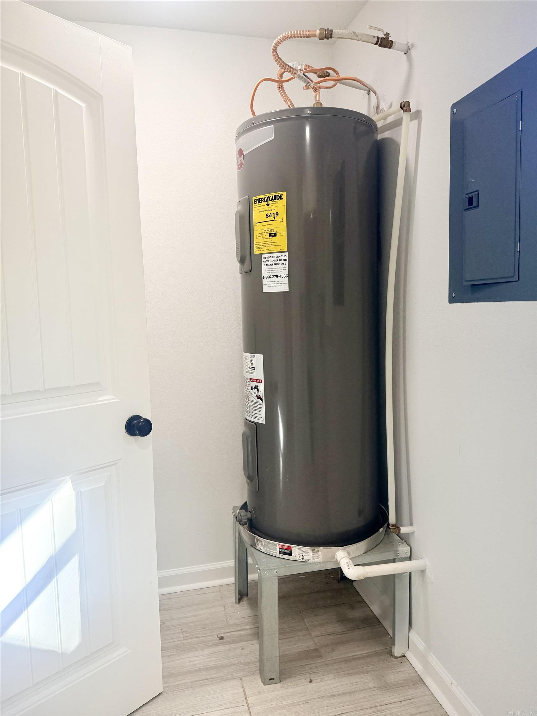 Lake Sail-EM III - Residential