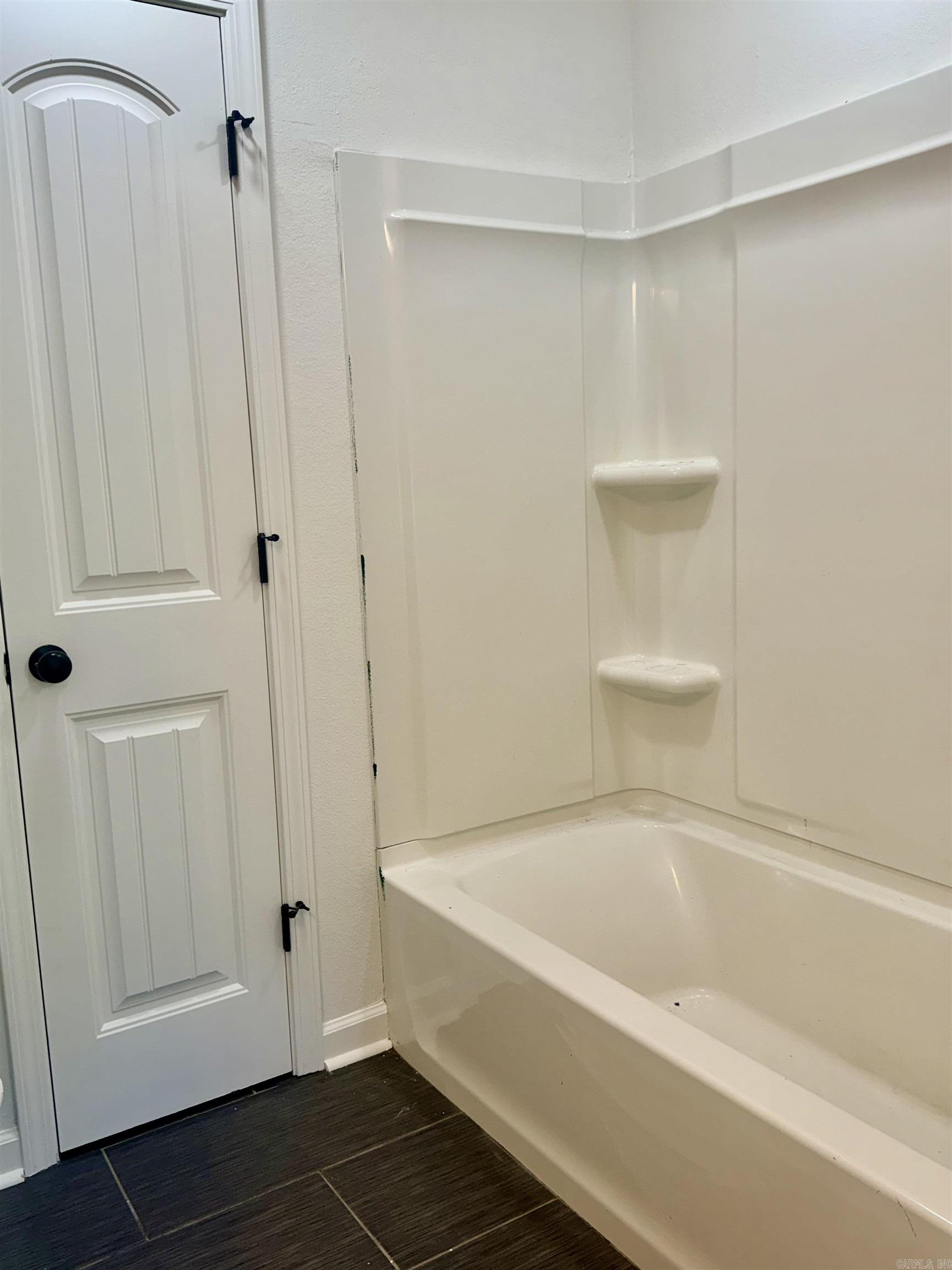 Lake Sail-EM III - Residential