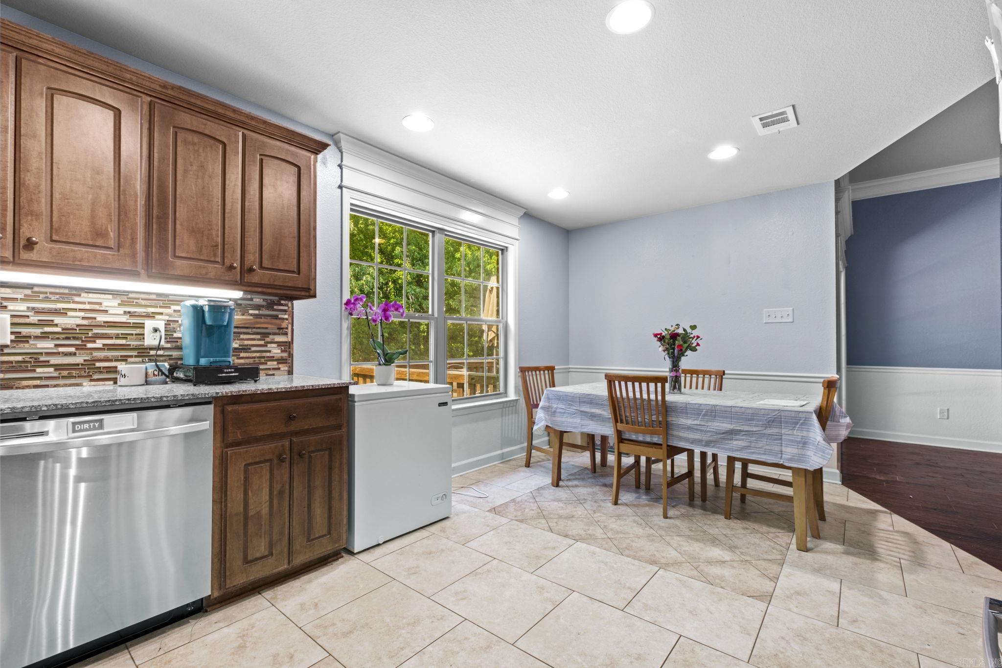 MAGNOLIA ESTATES - Residential