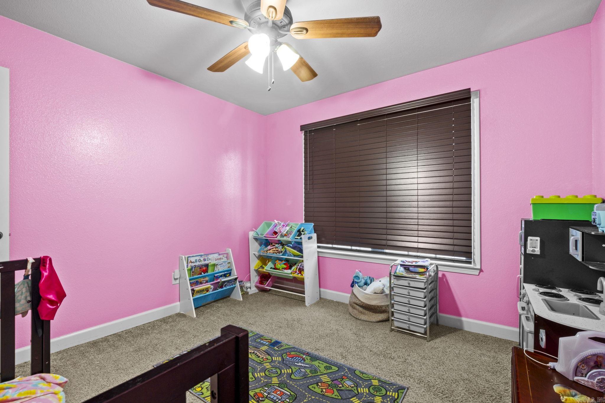 MAGNOLIA ESTATES - Residential