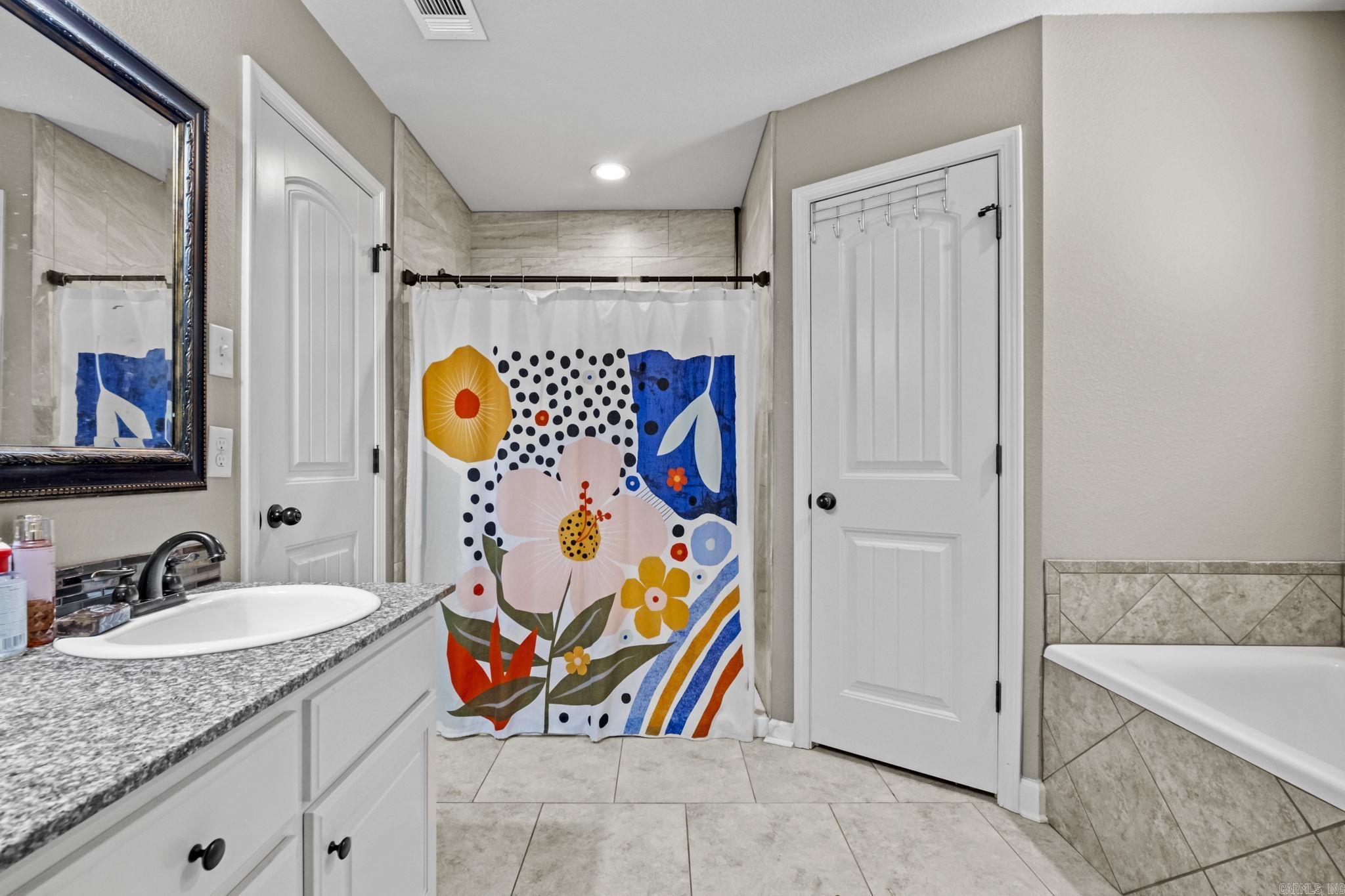 MAGNOLIA ESTATES - Residential