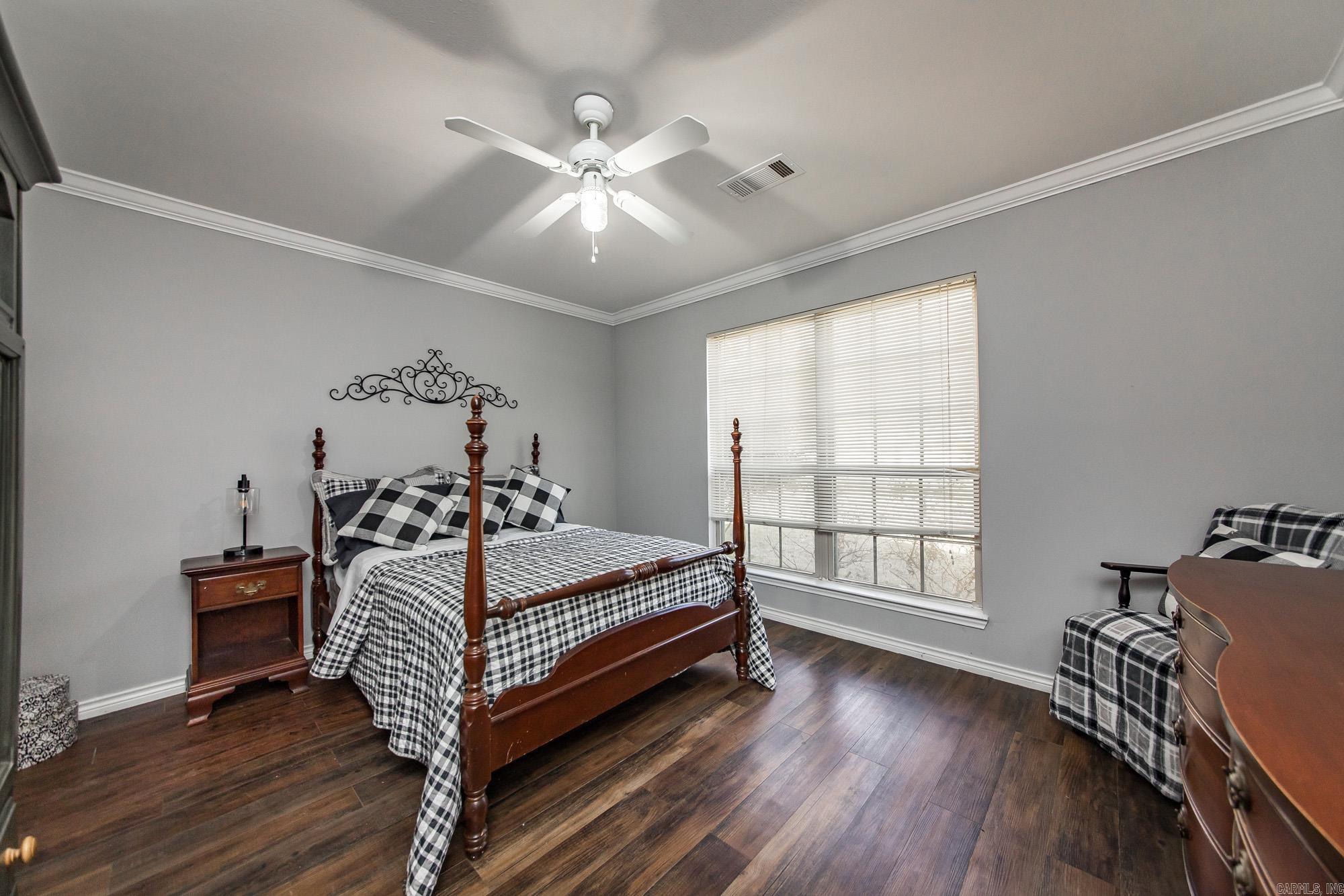 PLEASANT MEADOWS - Residential