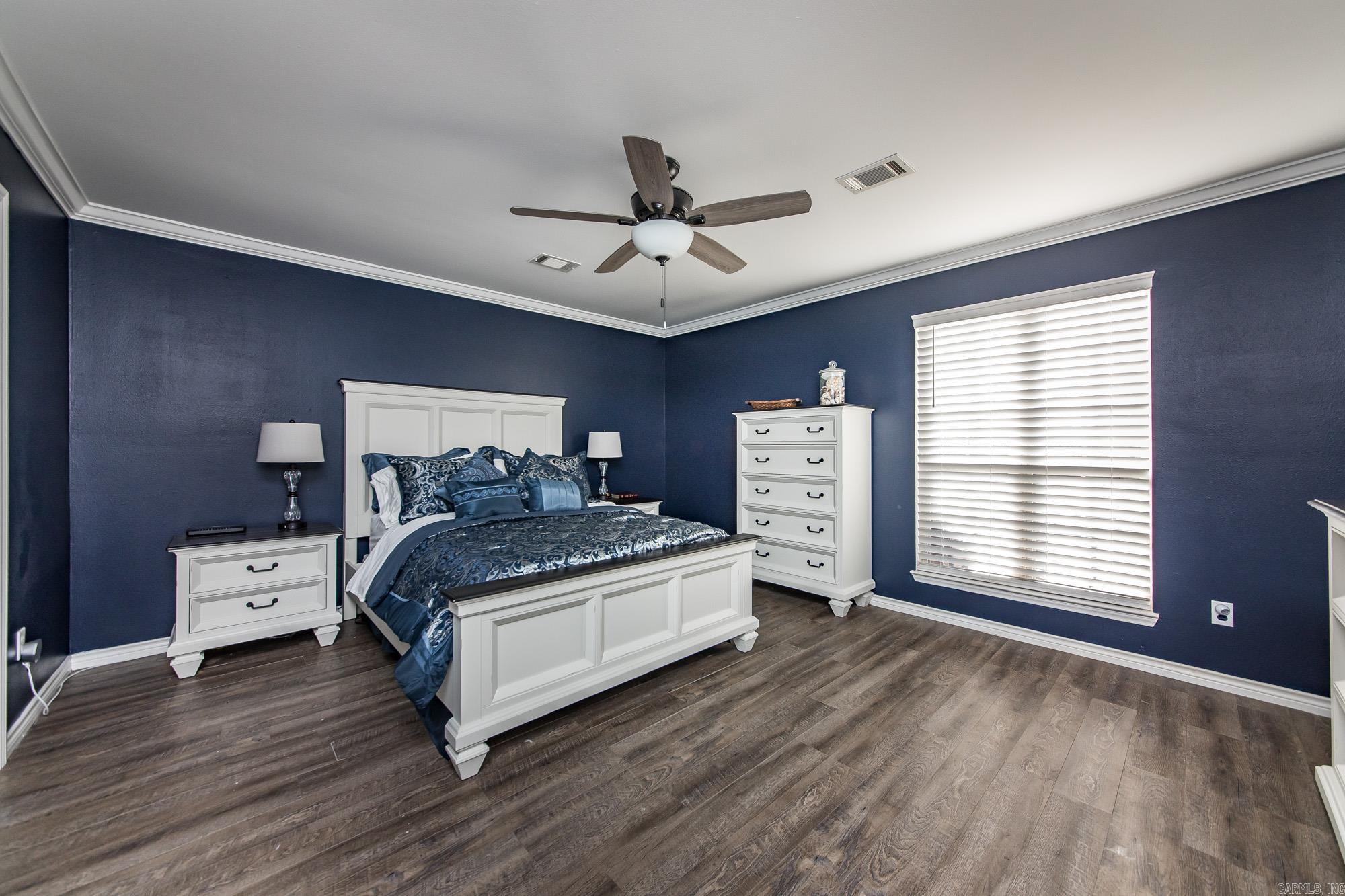 PLEASANT MEADOWS - Residential