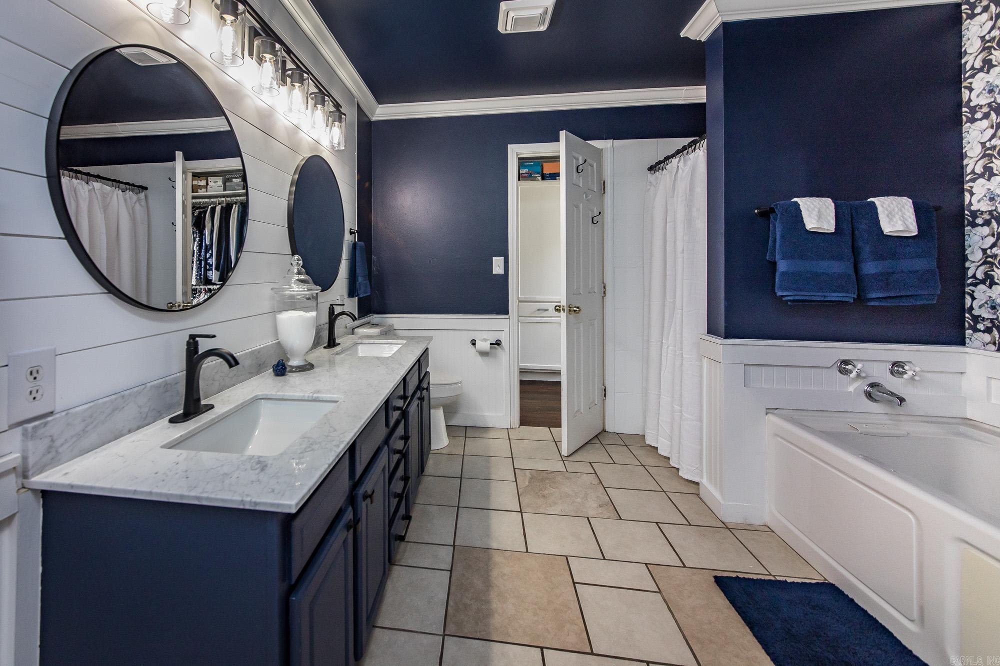 PLEASANT MEADOWS - Residential