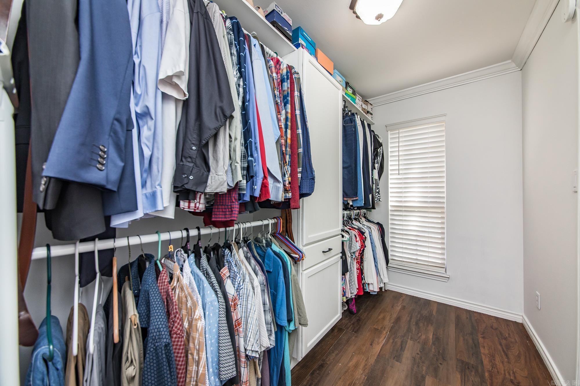 PLEASANT MEADOWS - Residential