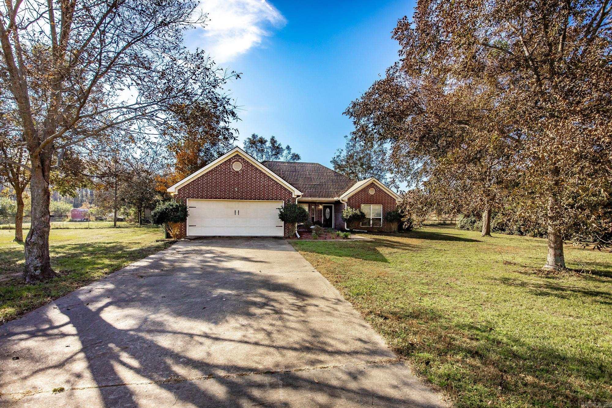 PLEASANT MEADOWS - Residential