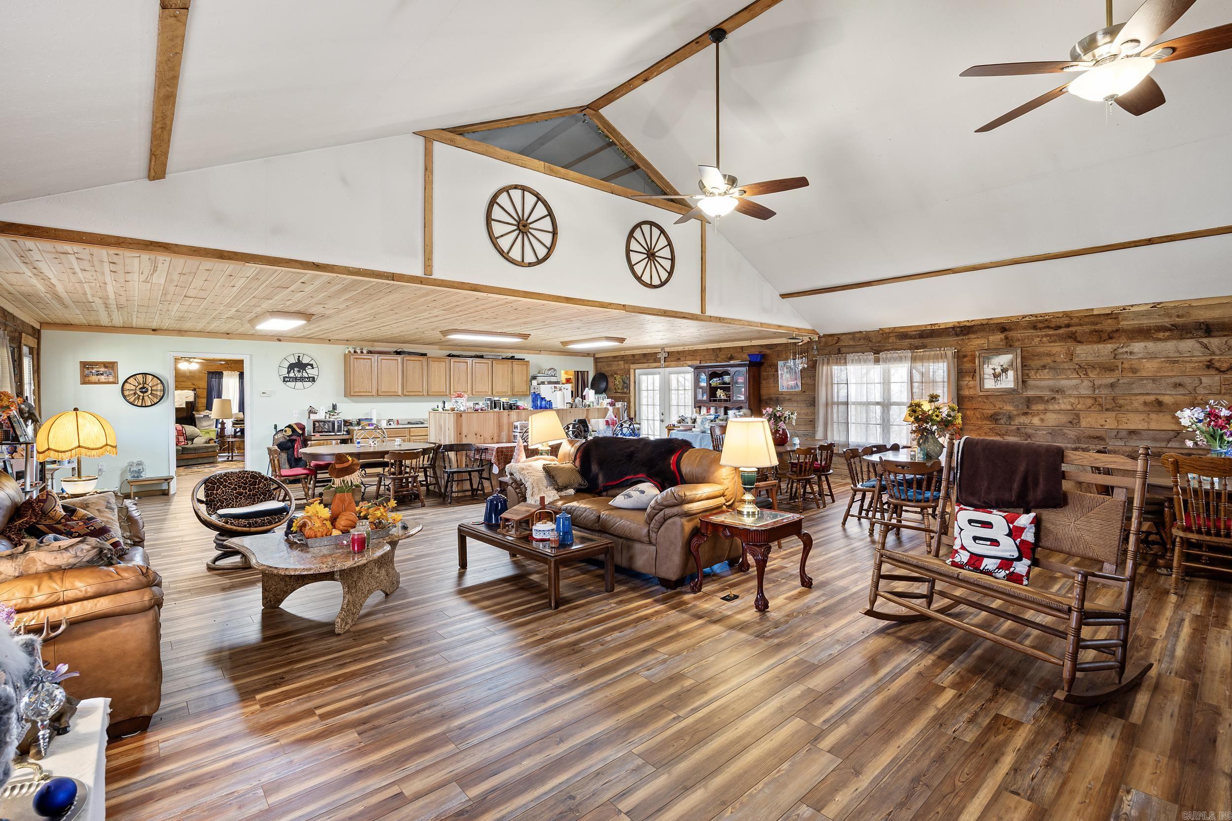 Metes & Bounds - Residential