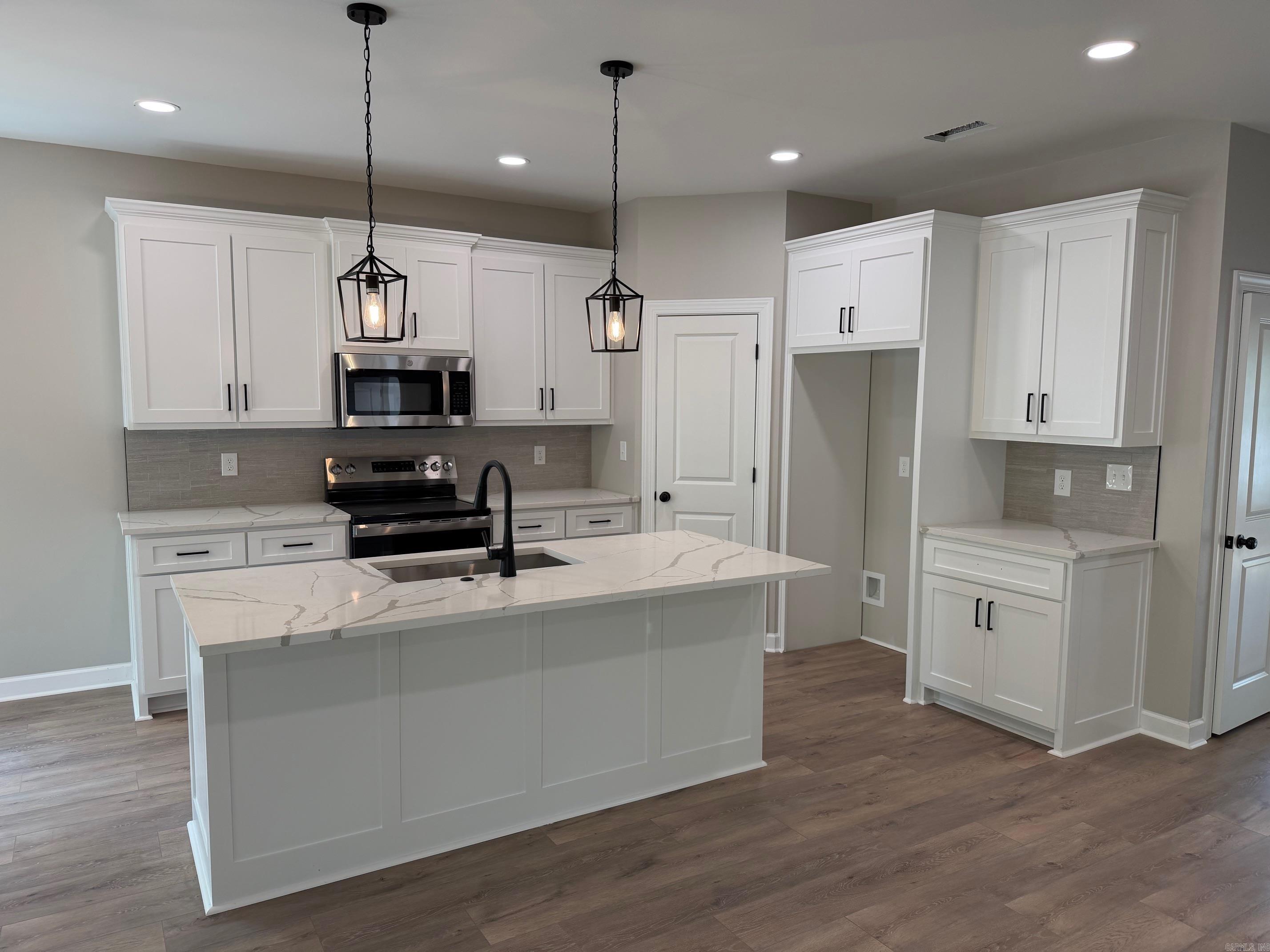 DEER CREEK - Residential