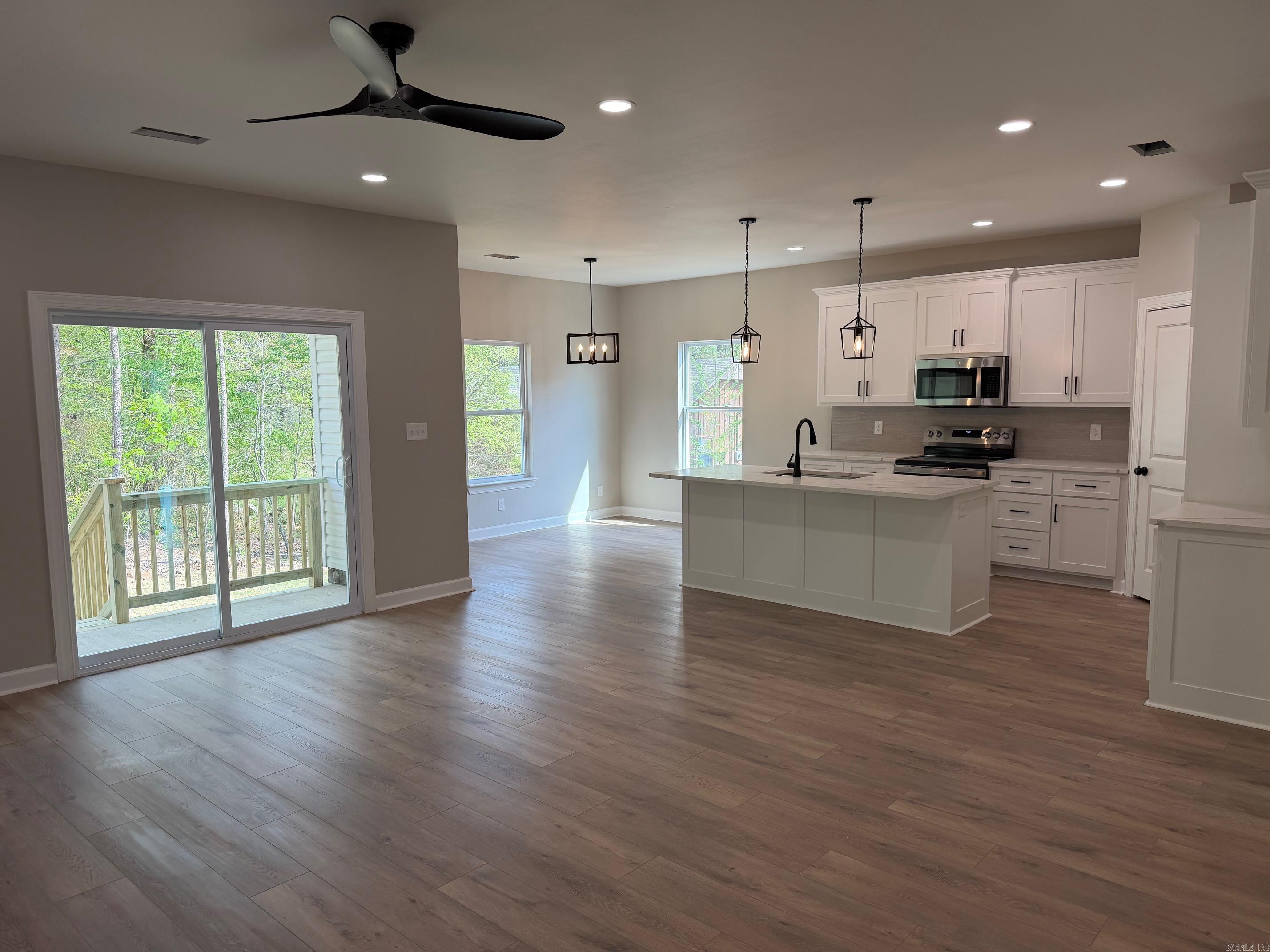 DEER CREEK - Residential