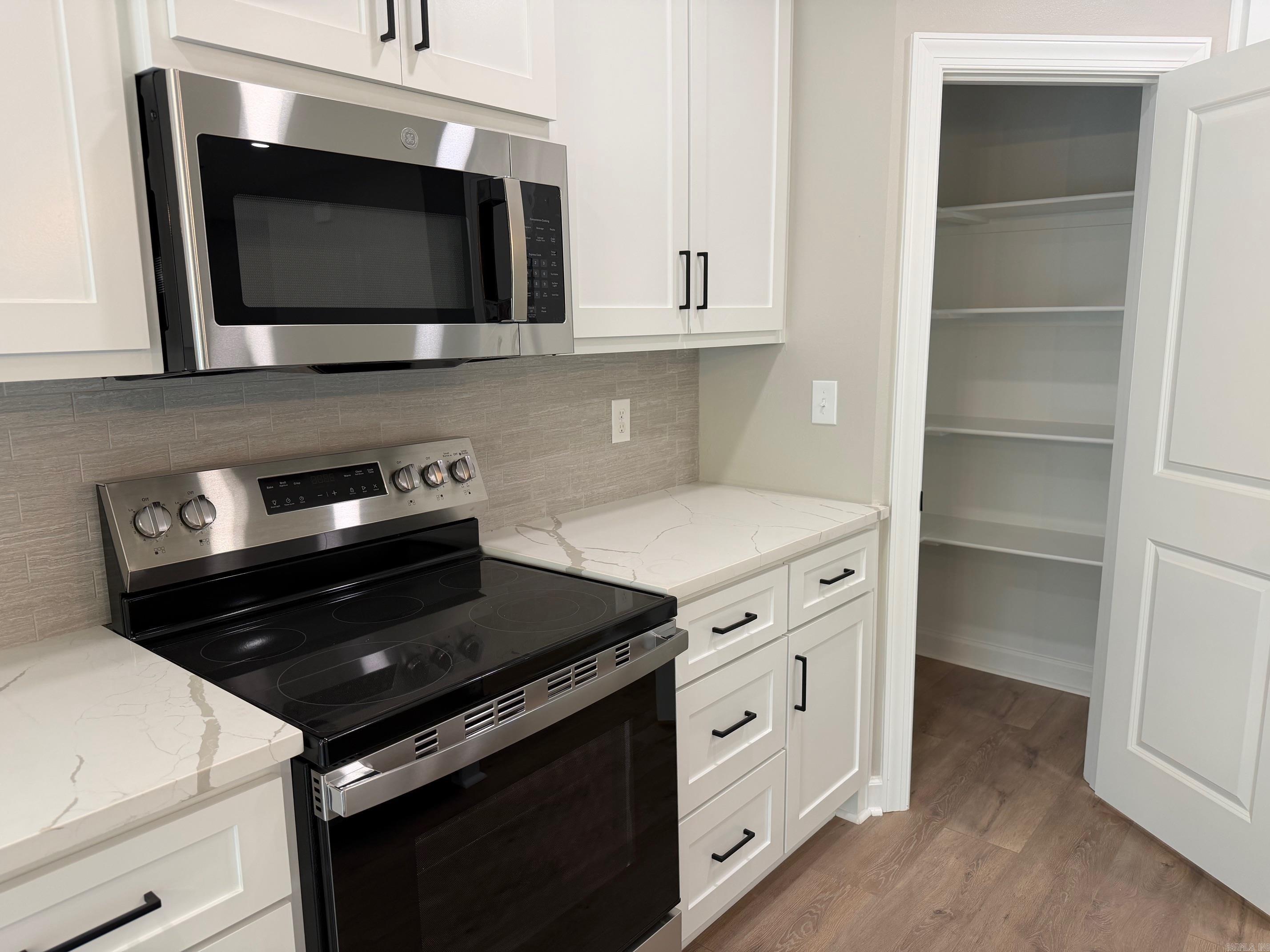 DEER CREEK - Residential