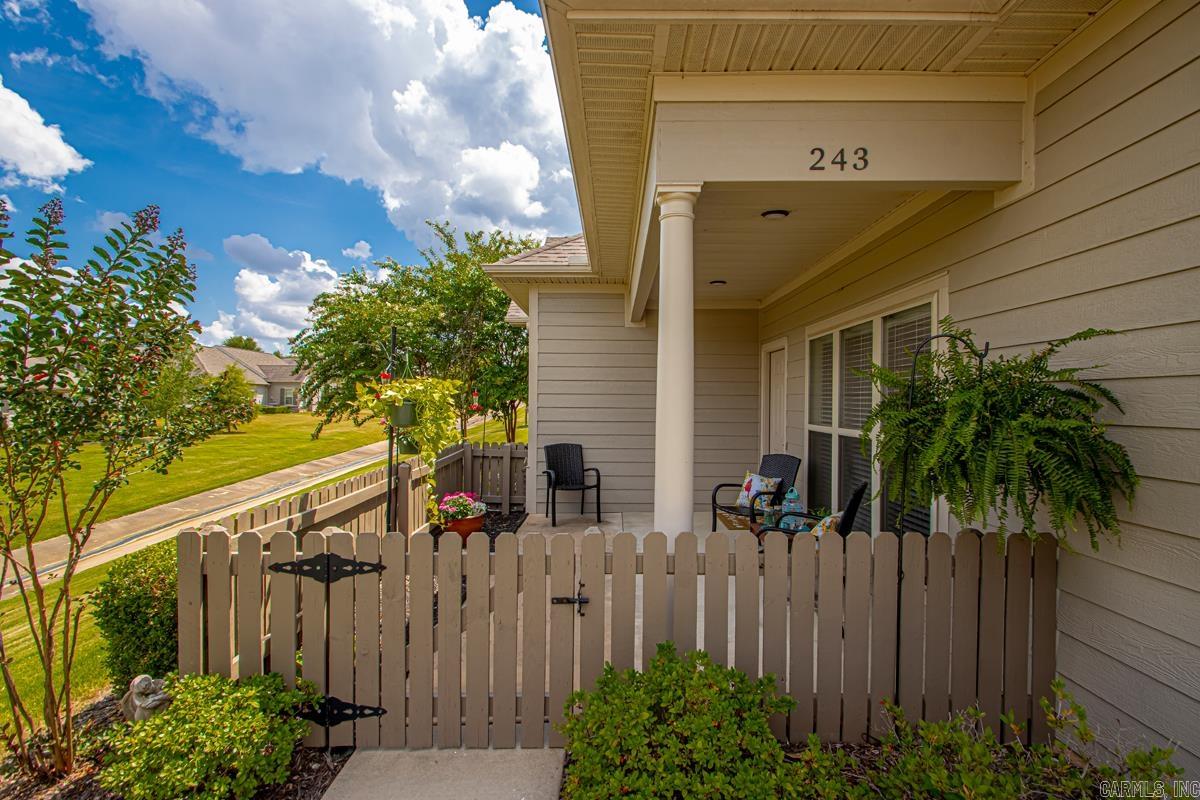 MOUNTAIN TERRACE ESTATES TOWNHOM - Residential