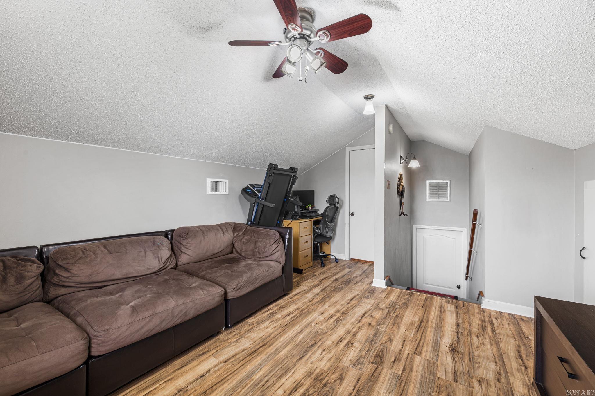 MAGNESS CREEK SUBDIVISION - Residential