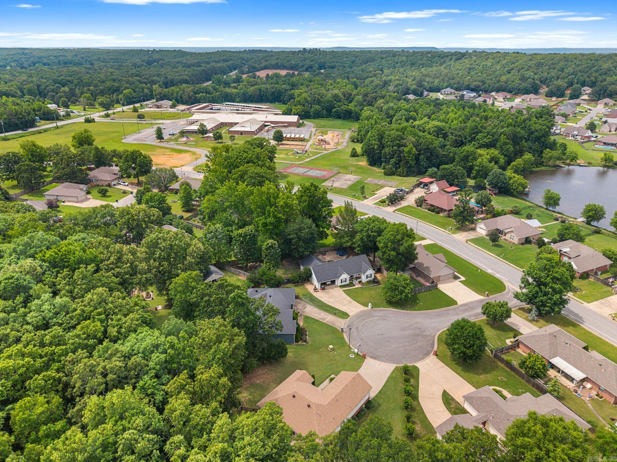 MAGNESS CREEK SUBDIVISION - Residential
