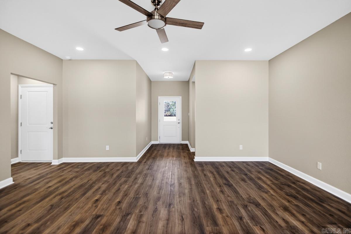 WINCHESTER ESTATES - Residential