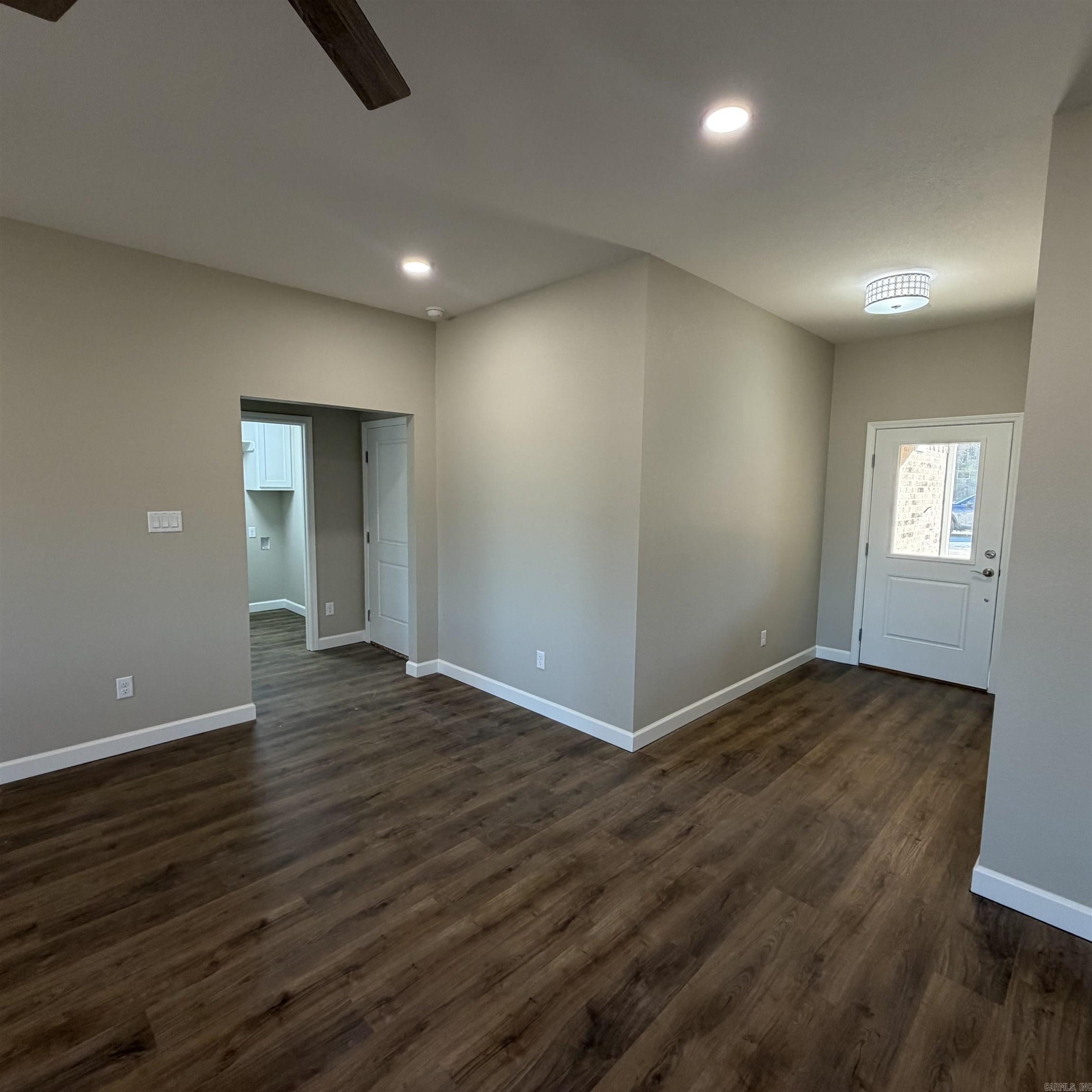 WINCHESTER ESTATES - Residential