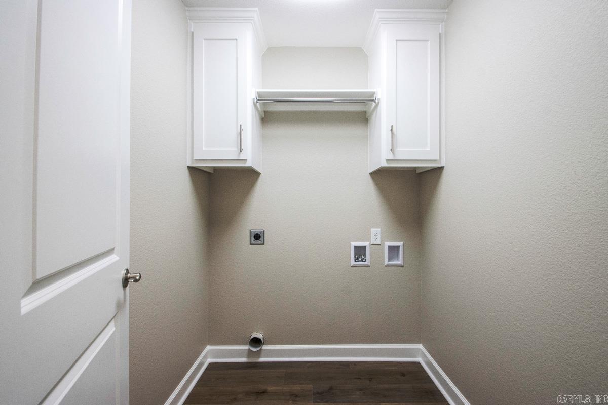 WINCHESTER ESTATES - Residential