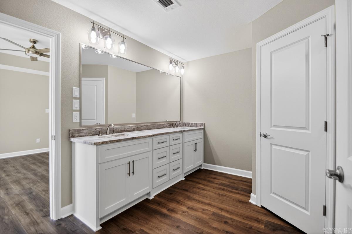 WINCHESTER ESTATES - Residential