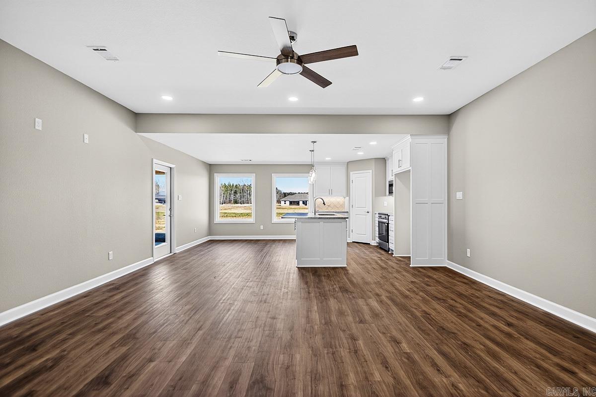 WINCHESTER ESTATES - Residential