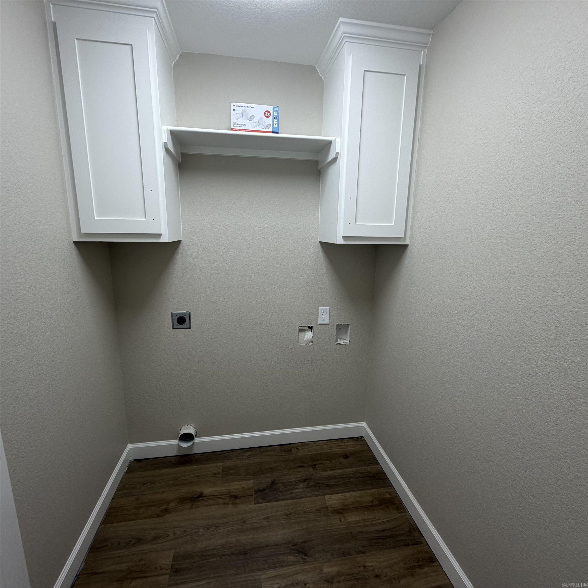 WINCHESTER ESTATES - Residential