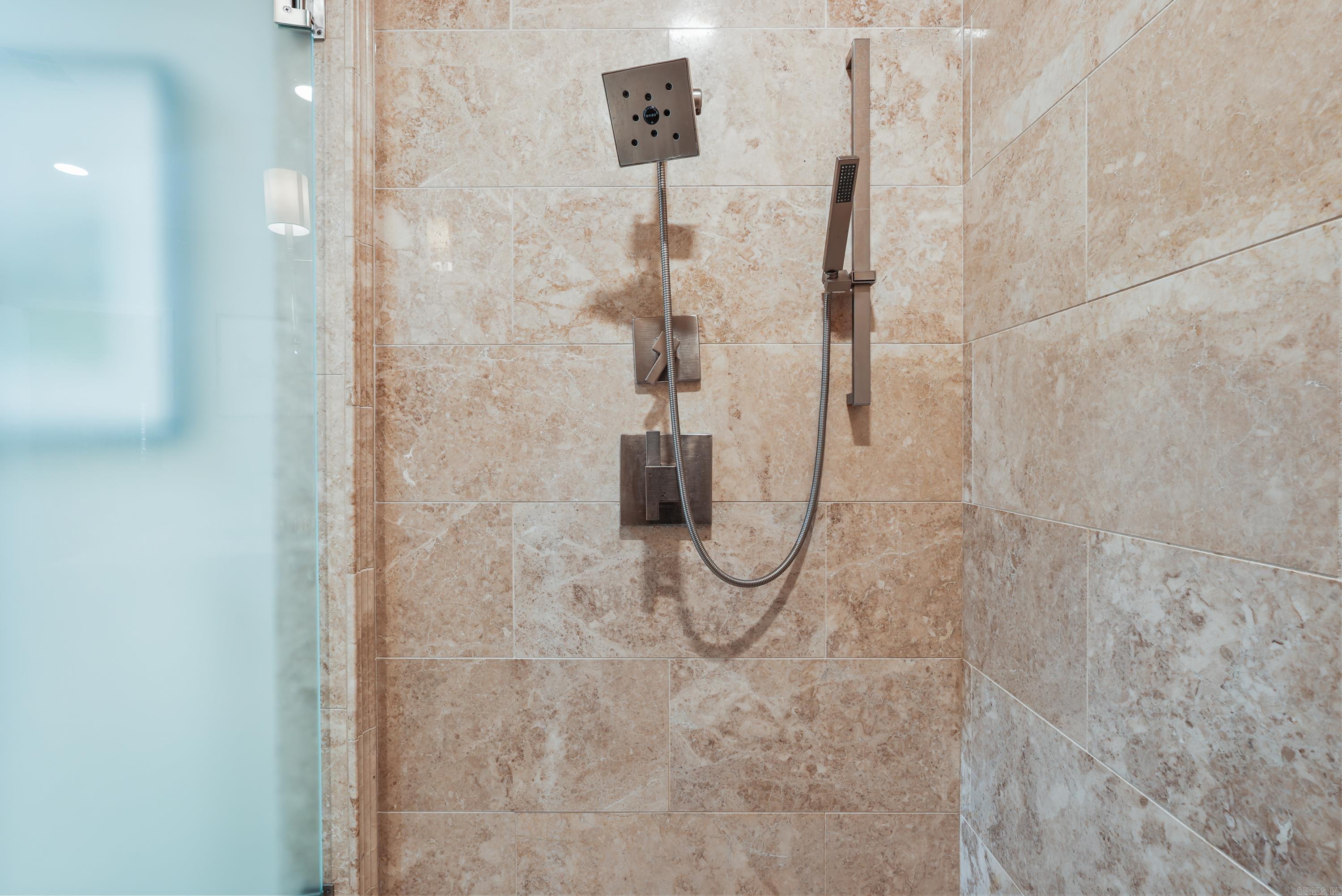 NESTLEWOOD EAST - Residential