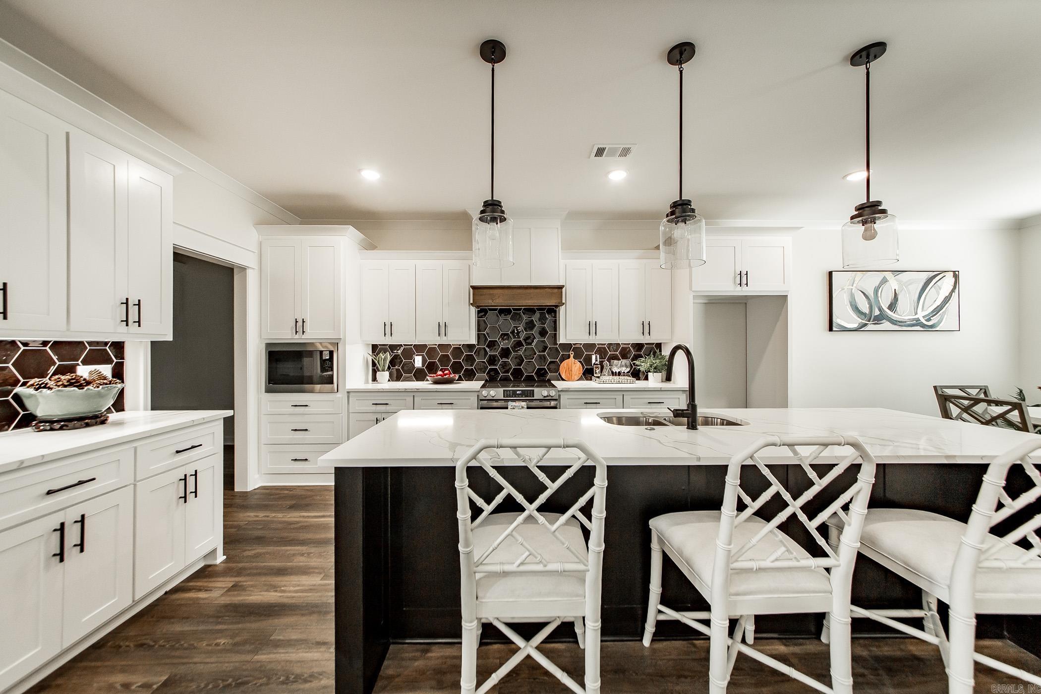 DENALI HEIGHTS - Residential