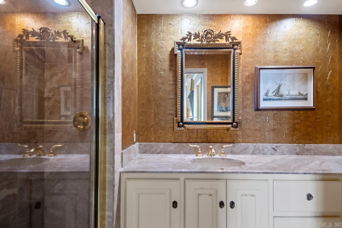 TREETOPS HPR - Residential