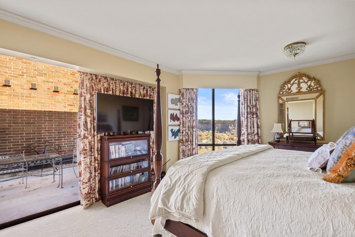 TREETOPS HPR - Residential