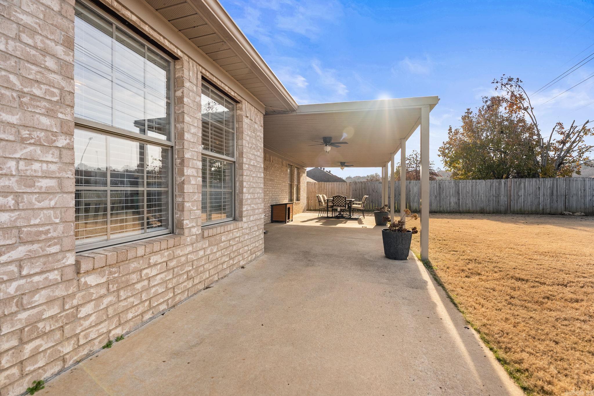 SPRING VALLEY - Residential