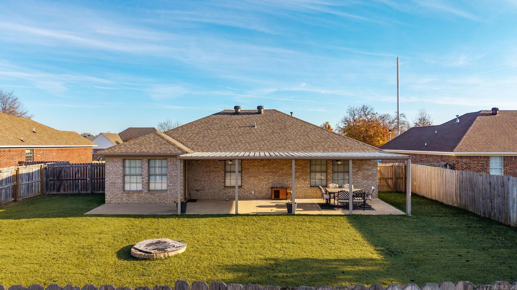 SPRING VALLEY - Residential