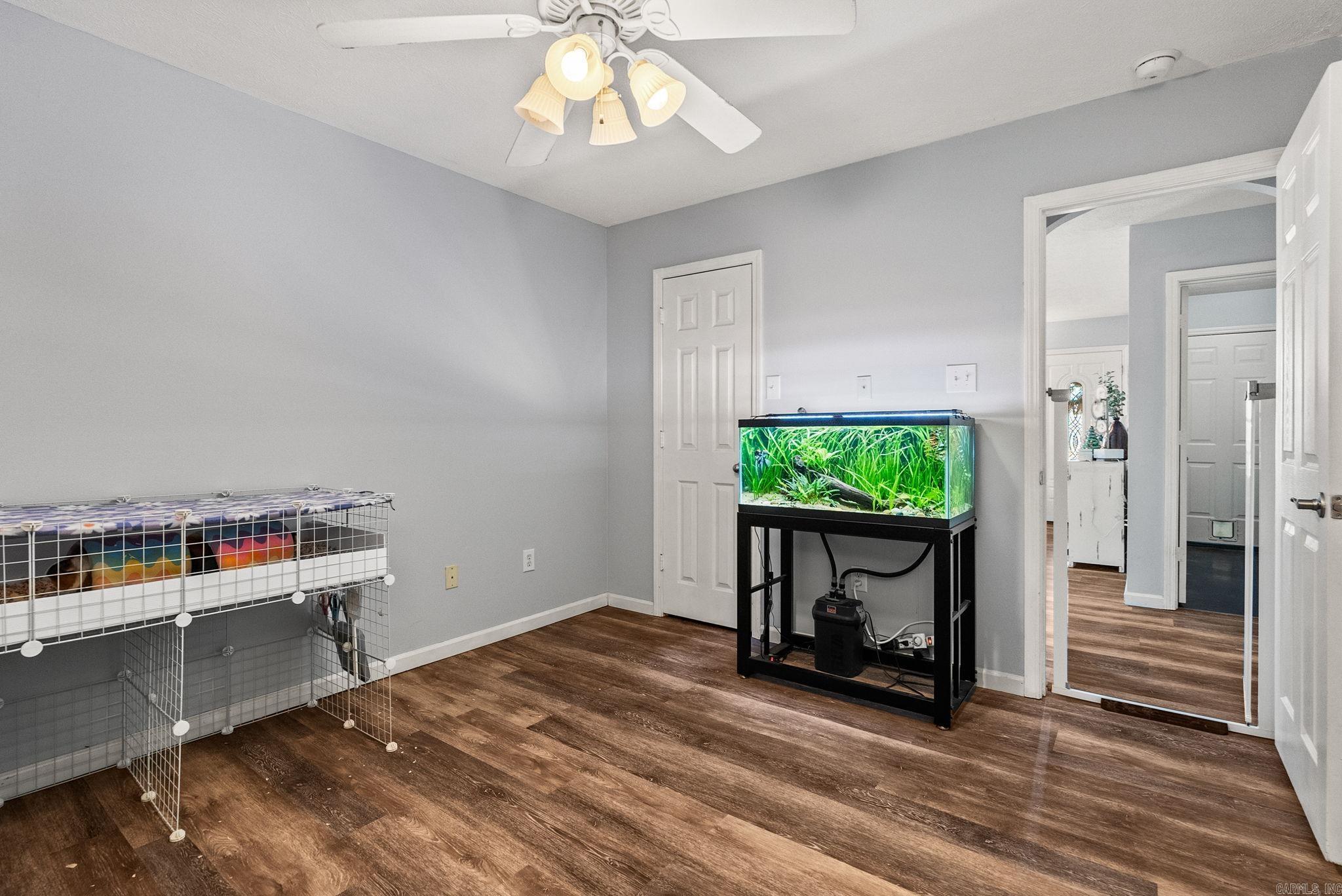 SPRING VALLEY - Residential